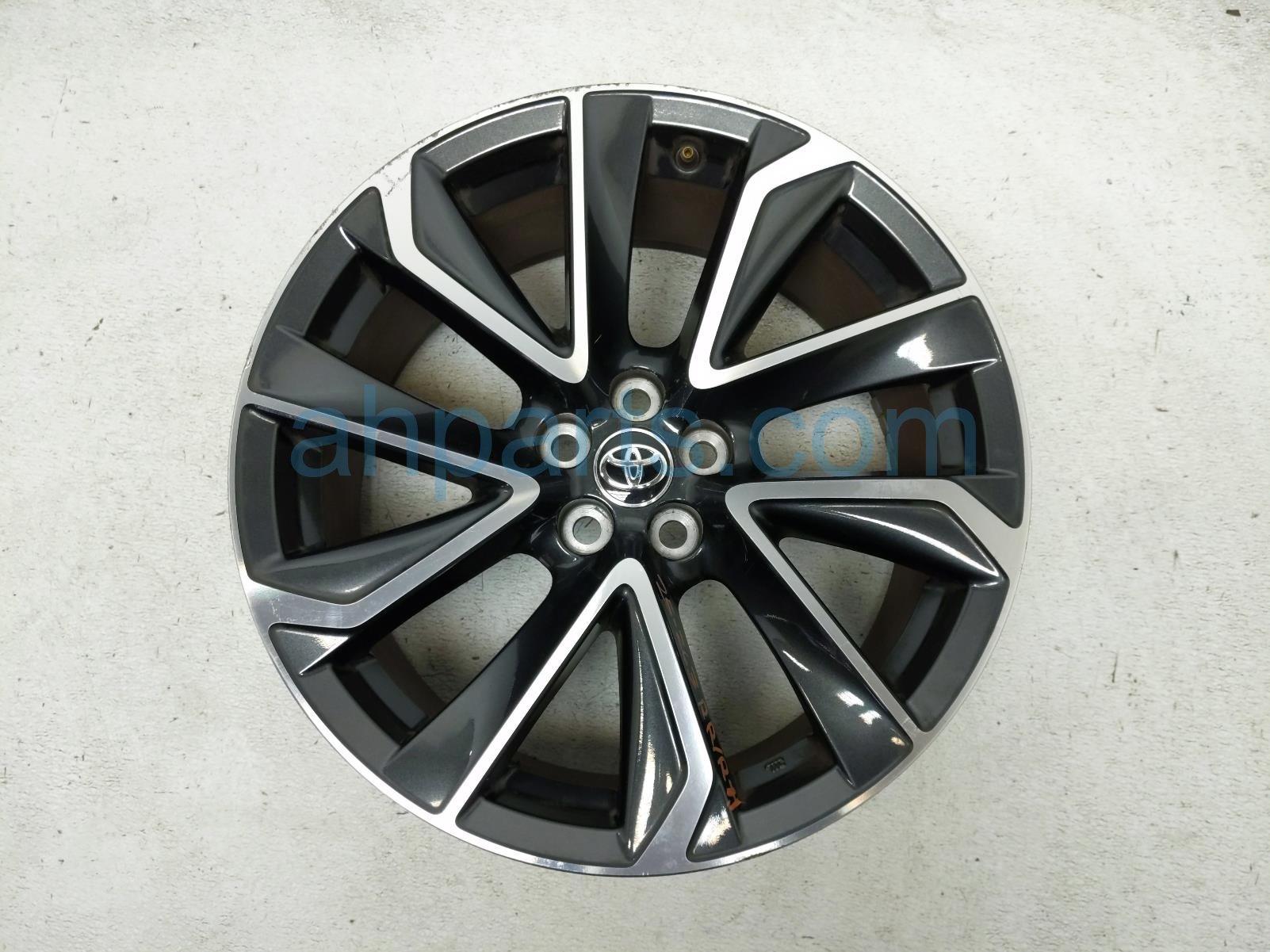 $245 Toyota RR/RH WHEEL / RIM - $245 Toyota RR/RH WHEEL / RIM -