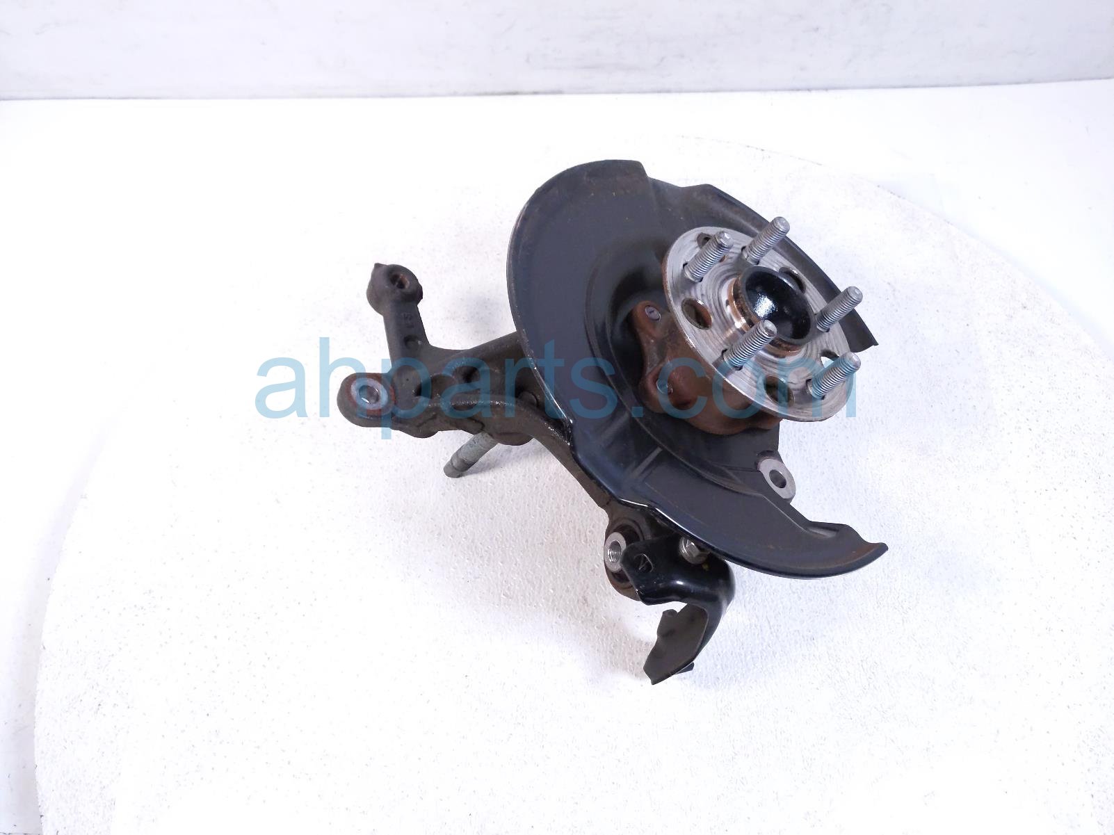 $175 Toyota RR/RH SPINDLE KNUCKLE HUB $175 Toyota RR/RH SPINDLE KNUCKLE HUB