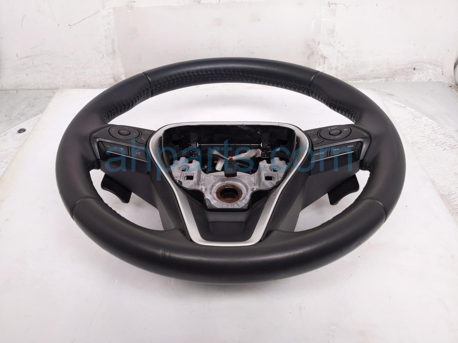 $125 Toyota STEERING WHEEL - BLACK SE $125 Toyota STEERING WHEEL - BLACK SE
