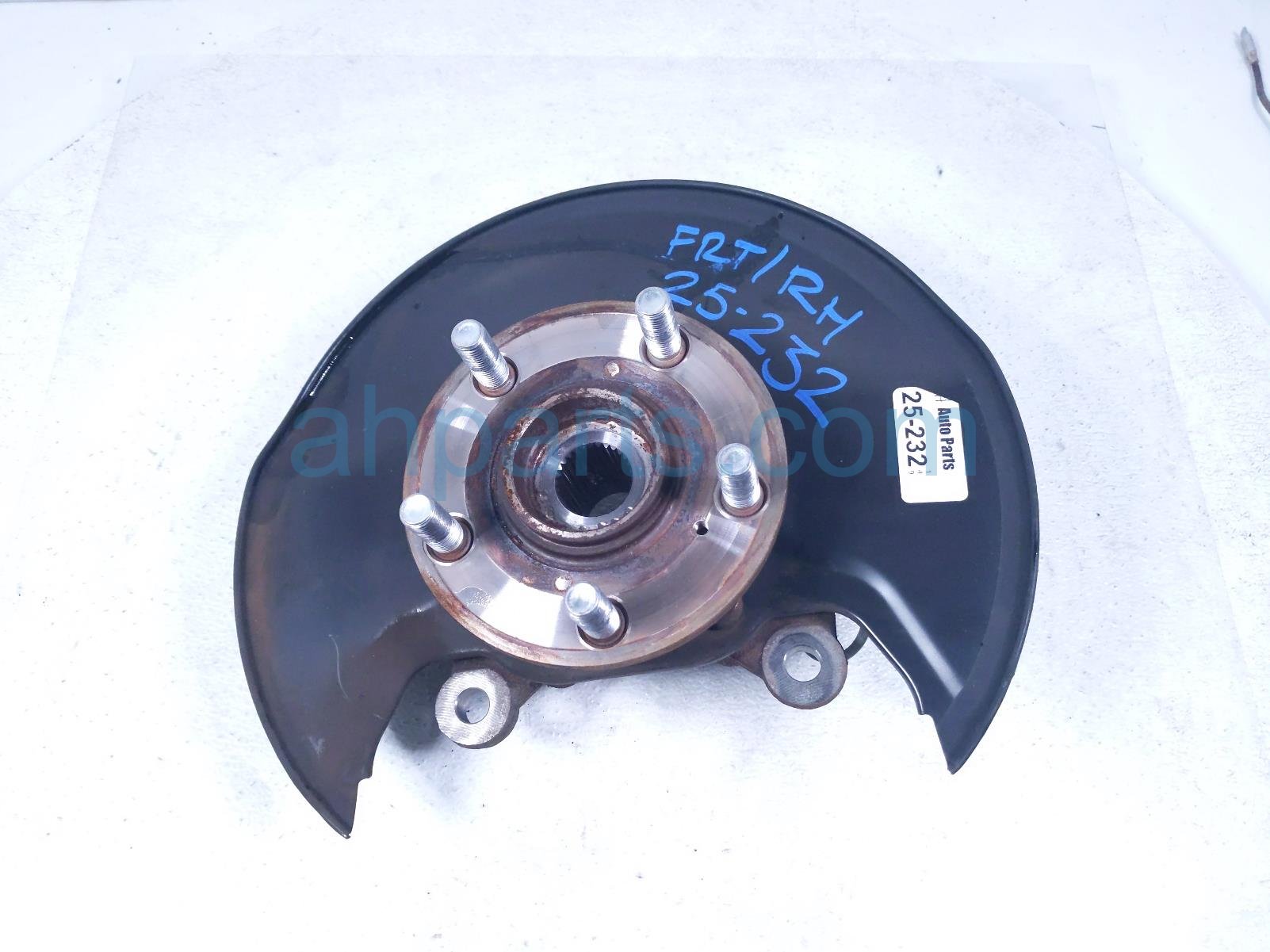 $65 Honda FR/RH SPINDLE KNUCKLE HUB $65 Honda FR/RH SPINDLE KNUCKLE HUB