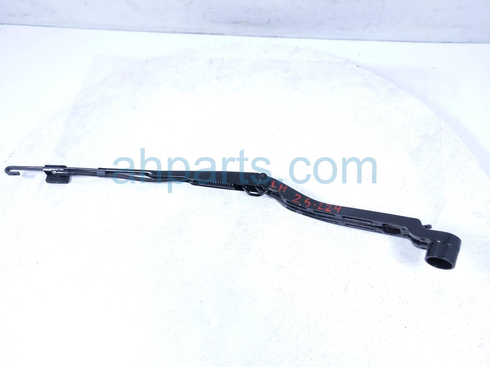 $30 Mazda LH WINDSHIELD WIPER ARM $30 Mazda LH WINDSHIELD WIPER ARM