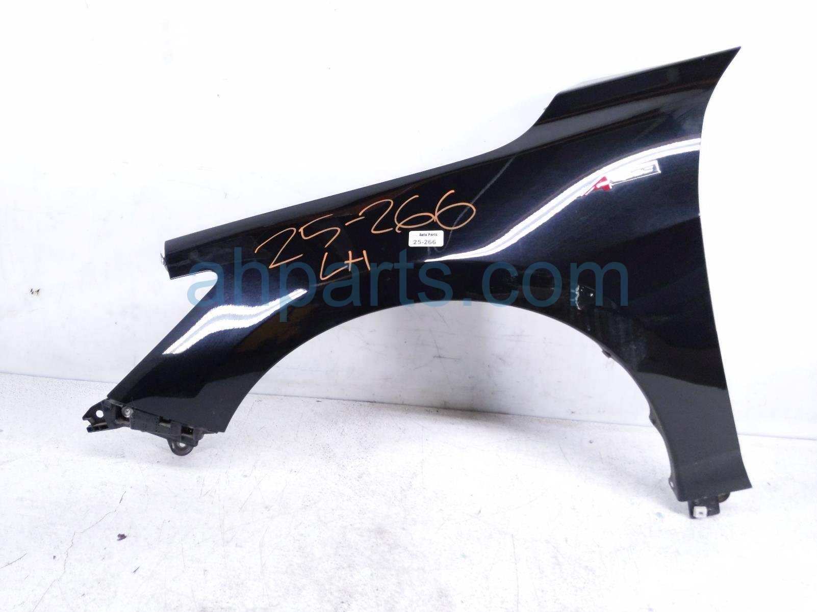 $225 Acura LH FENDER - BLACK