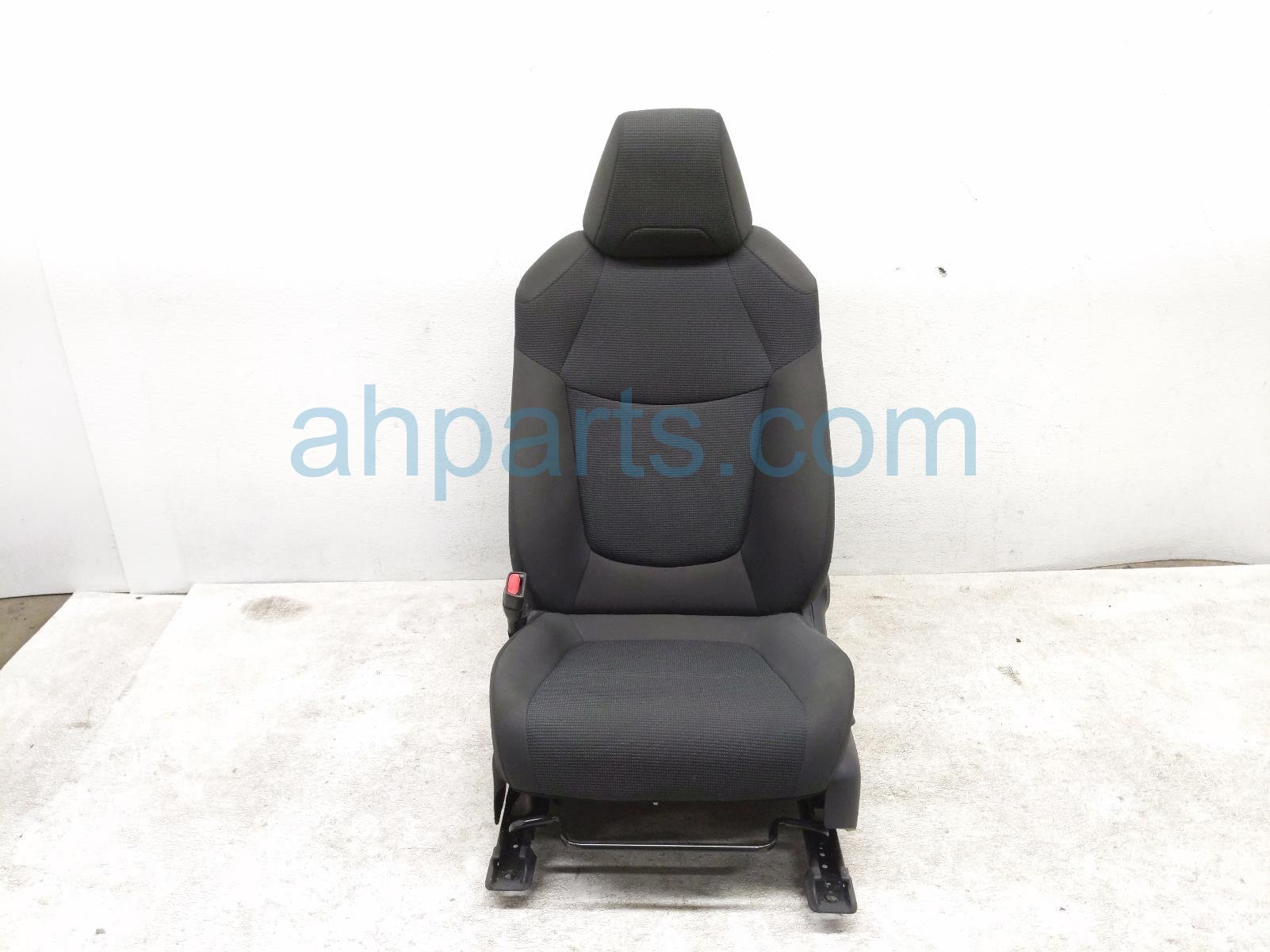 $195 Toyota FR/LH SEAT- BLACK- W/ AIRBAG - CLOTH $195 Toyota FR/LH SEAT- BLACK- W/ AIRBAG - CLOTH