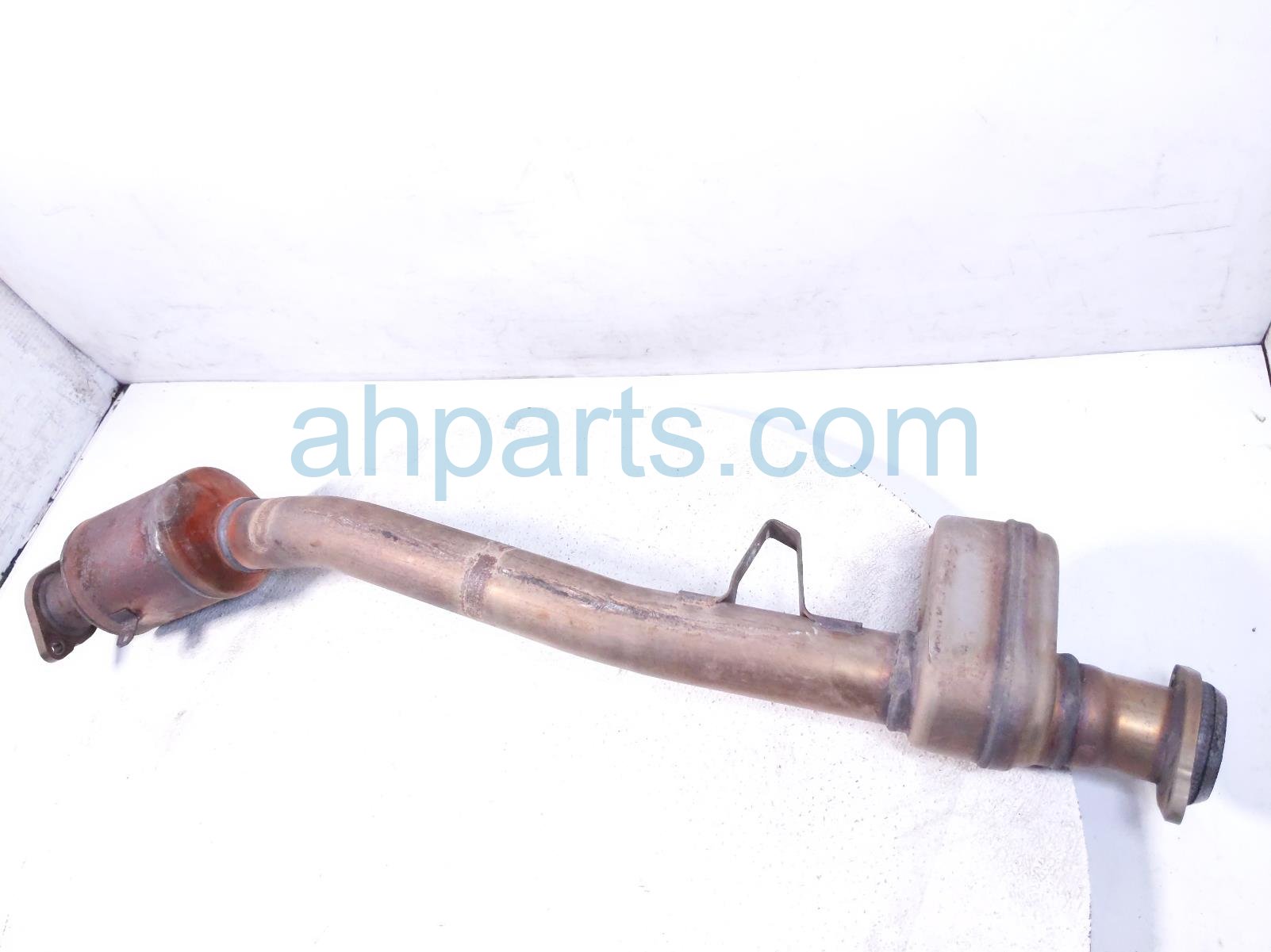 $175 Toyota FRONT EXHAUST PIPE W/ CONVERTER ASSY $175 Toyota FRONT EXHAUST PIPE W/ CONVERTER ASSY