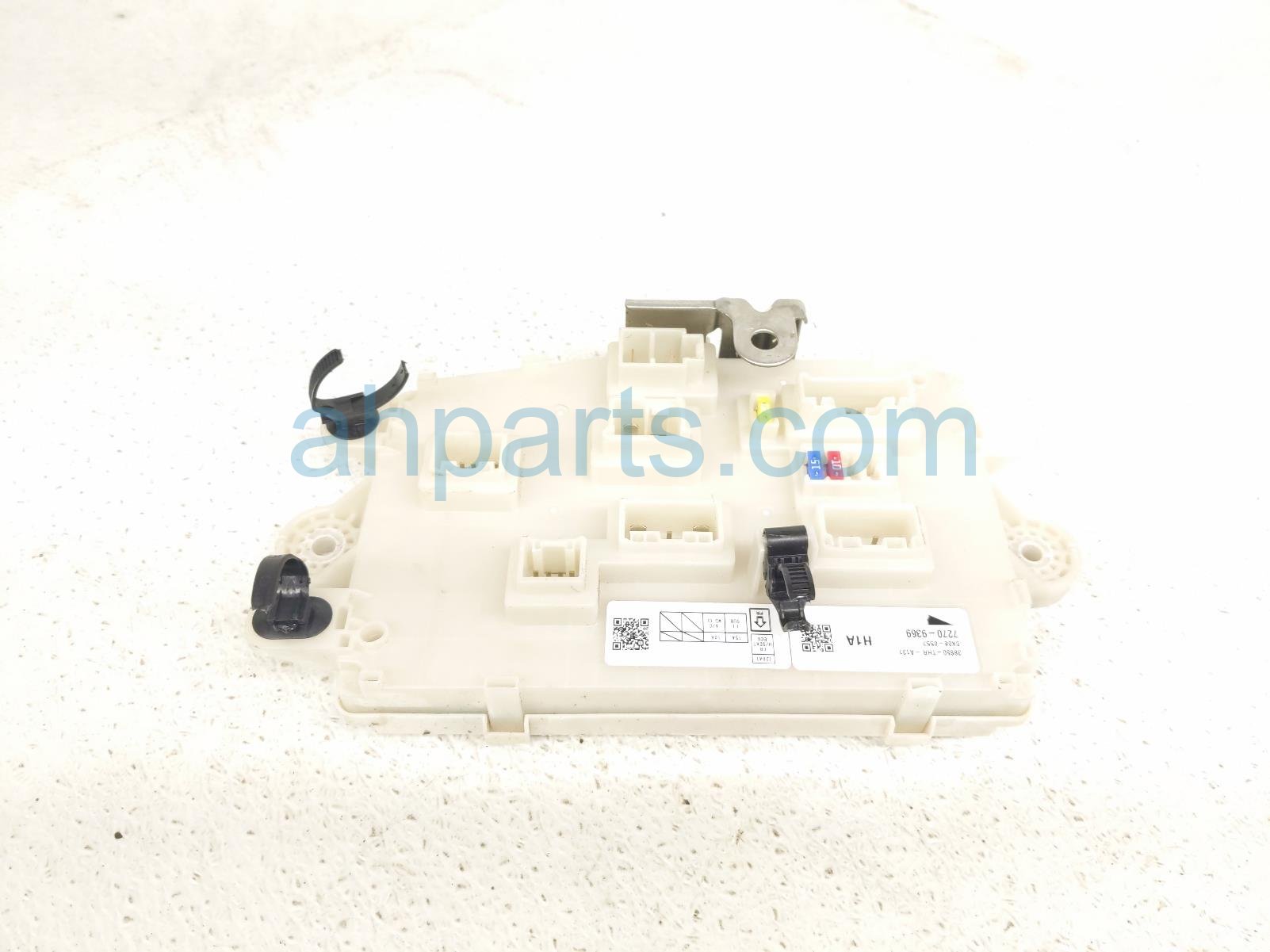$125 Honda FRONT BODY CONTROL MODULE & FUSE BOX $125 Honda FRONT BODY CONTROL MODULE & FUSE BOX