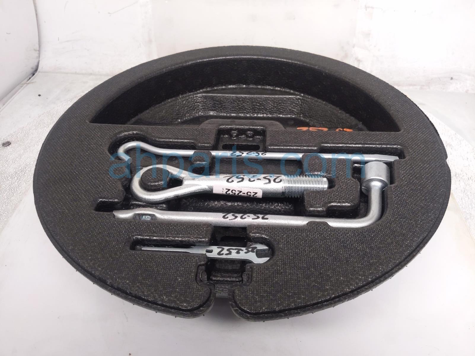 $100 Infiniti JACK TOOL KIT + FOAM HOLDER