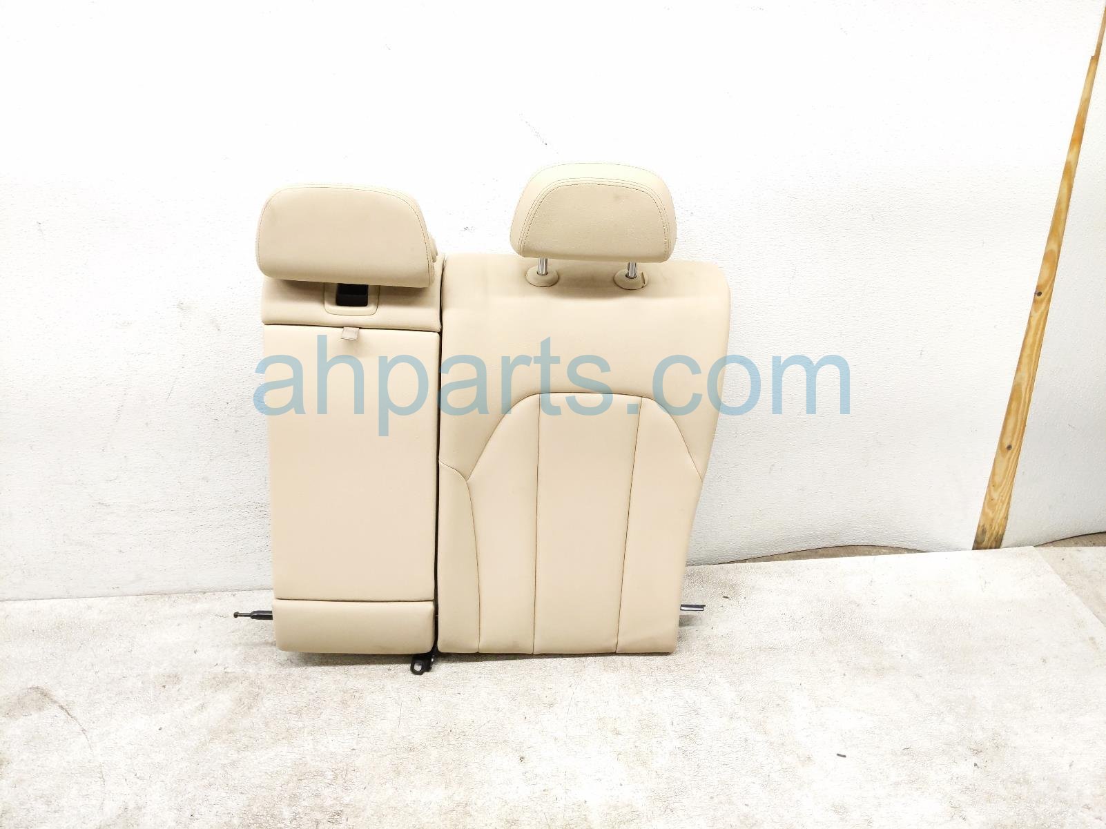 $225 BMW RR/LH UPPER SEAT CUSHION - BEIGE $225 BMW RR/LH UPPER SEAT CUSHION - BEIGE
