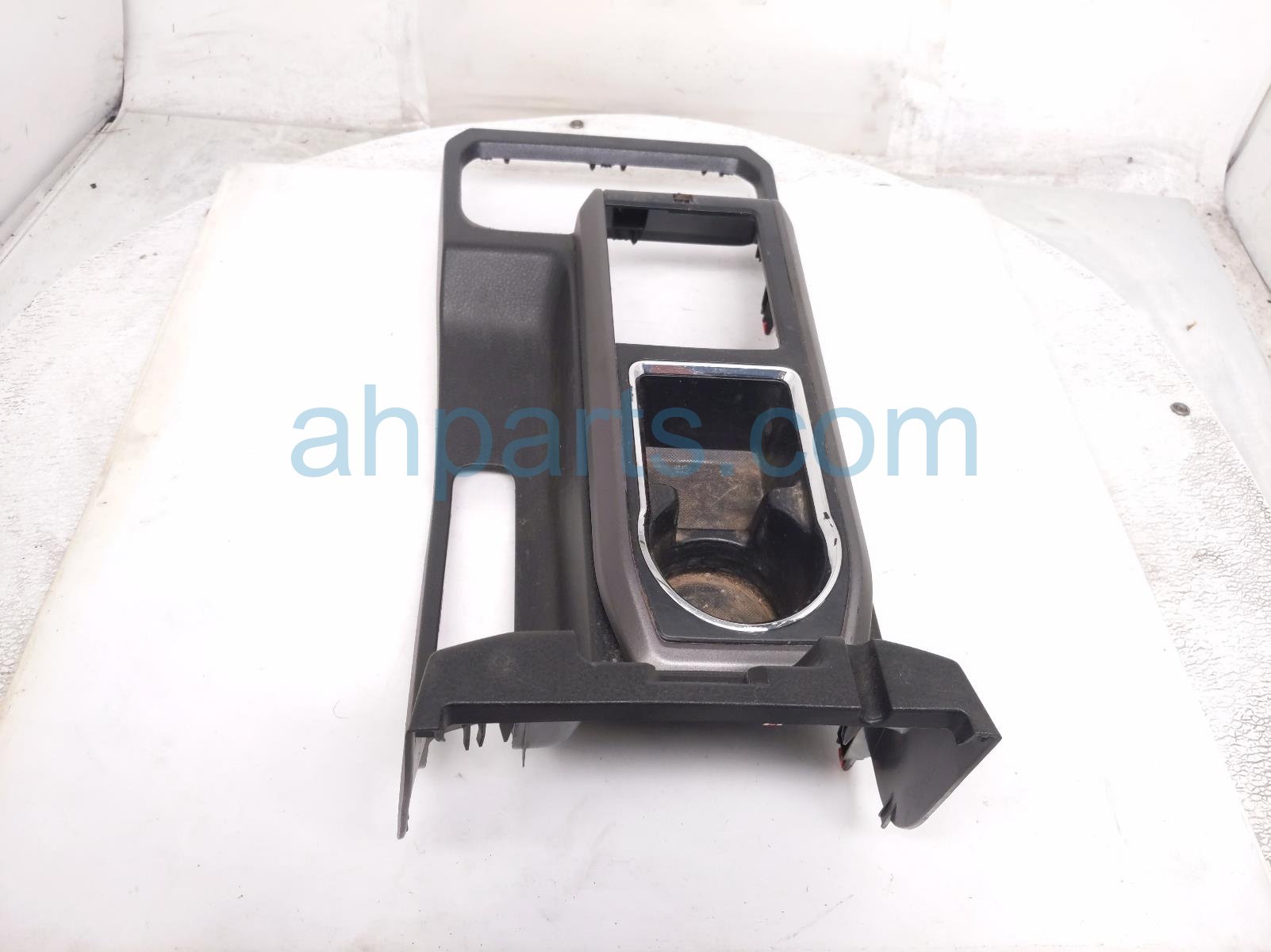$85 Toyota CONSOLE CUP HOLDER - TRIM PANEL- BLK $85 Toyota CONSOLE CUP HOLDER - TRIM PANEL- BLK