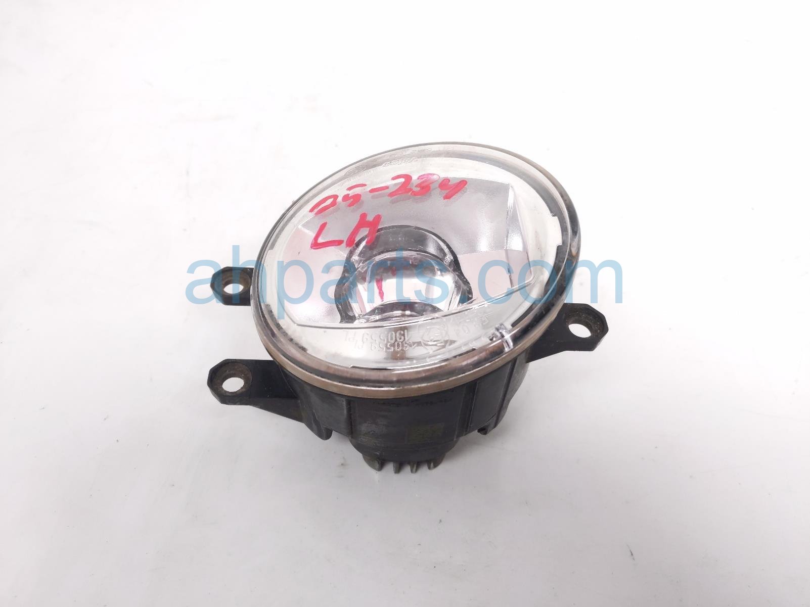 $70 Toyota LH FOG LAMP / LIGHT - LED