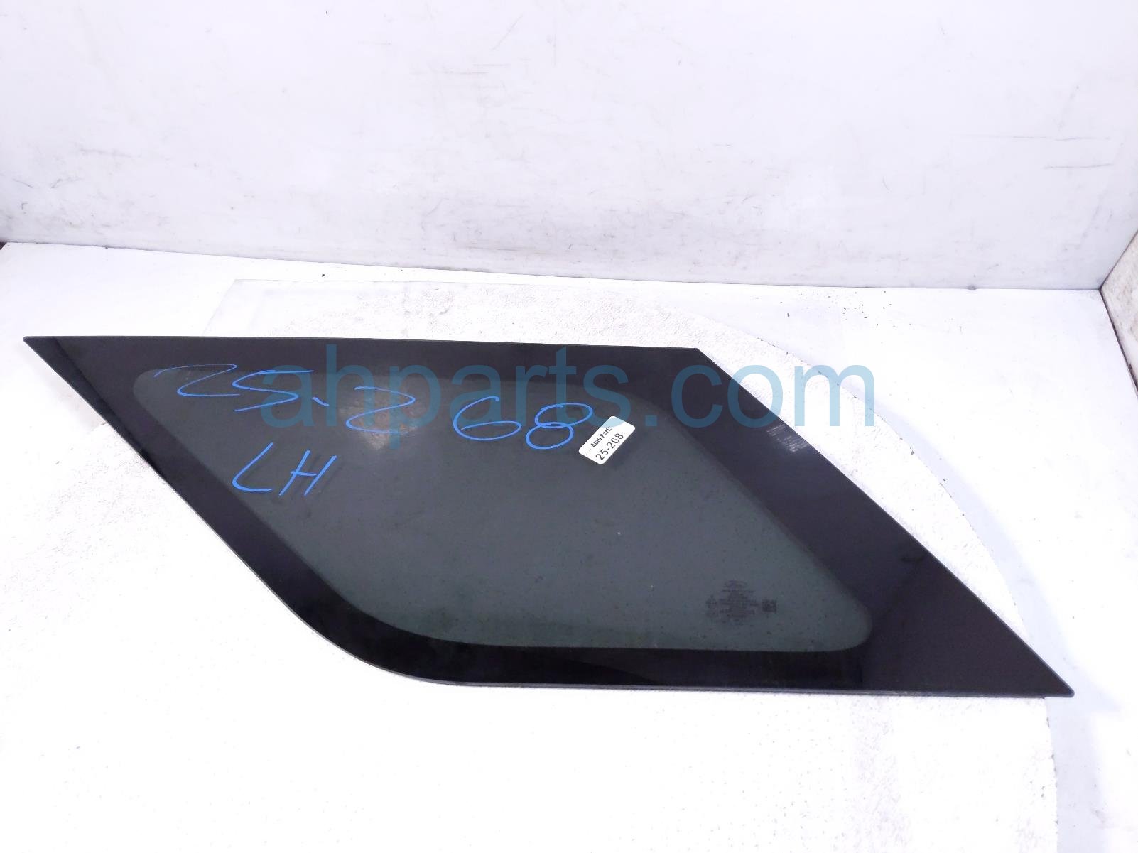 $125 Ford LH QUARTER WINDOW GLASS $125 Ford LH QUARTER WINDOW GLASS