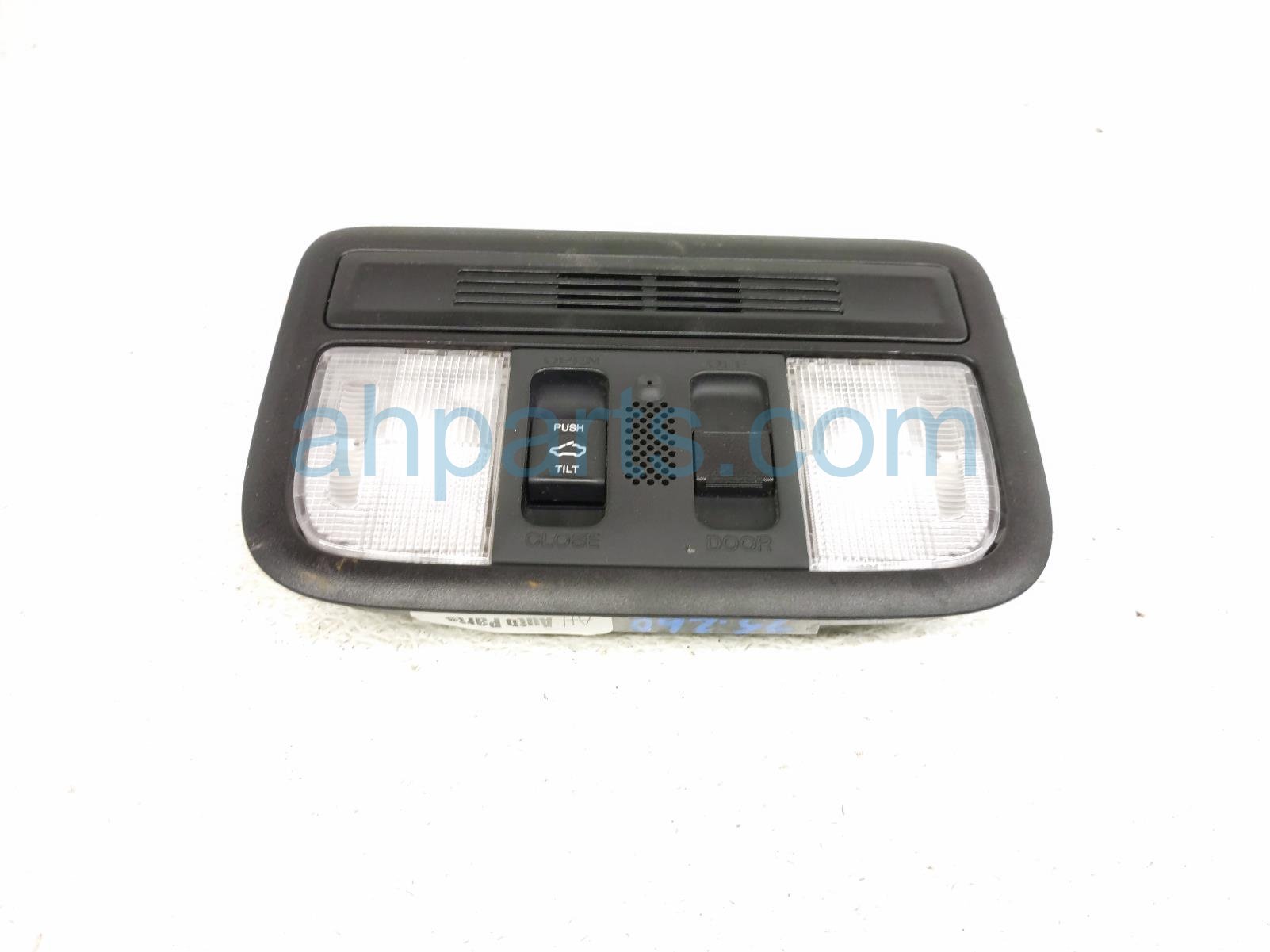 $75 Honda ROOF CONSOLE / MAP LT W/SUN SW -BLK