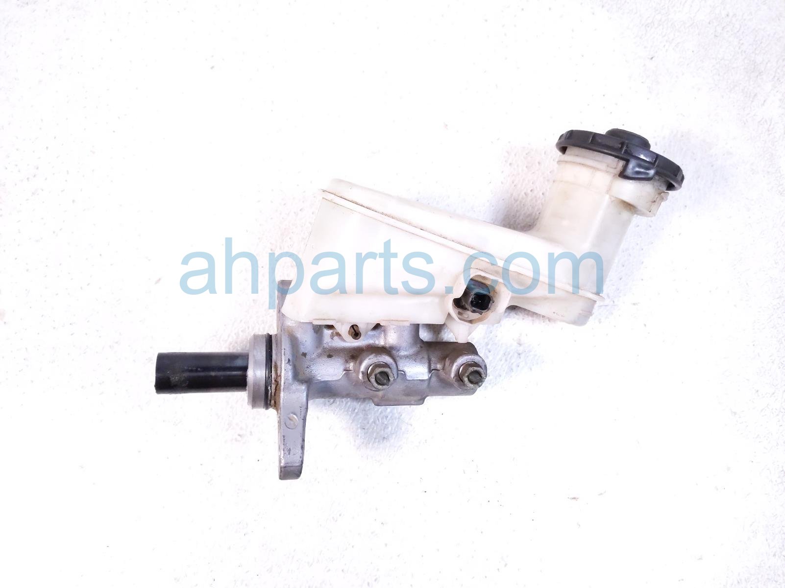 $45 Honda BRAKE MASTER CYLINDER W/RESERVOIR $45 Honda BRAKE MASTER CYLINDER W/RESERVOIR