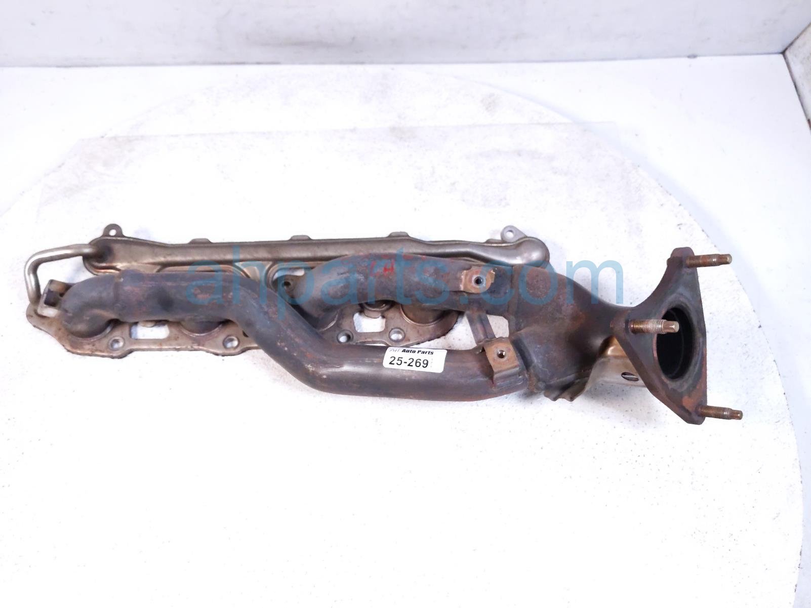 $125 Toyota LH EXHAUST MANIFOLD $125 Toyota LH EXHAUST MANIFOLD