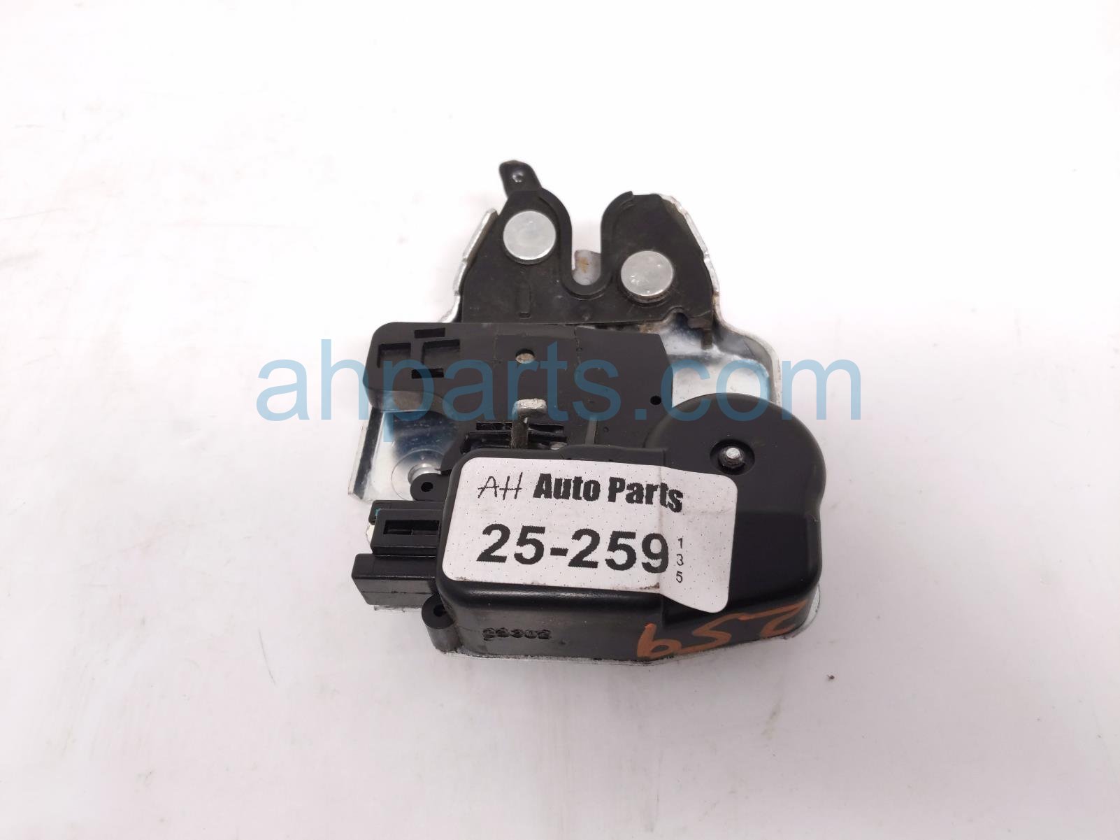 $65 Nissan TRUNK LATCH ACTUATOR ASSY $65 Nissan TRUNK LATCH ACTUATOR ASSY