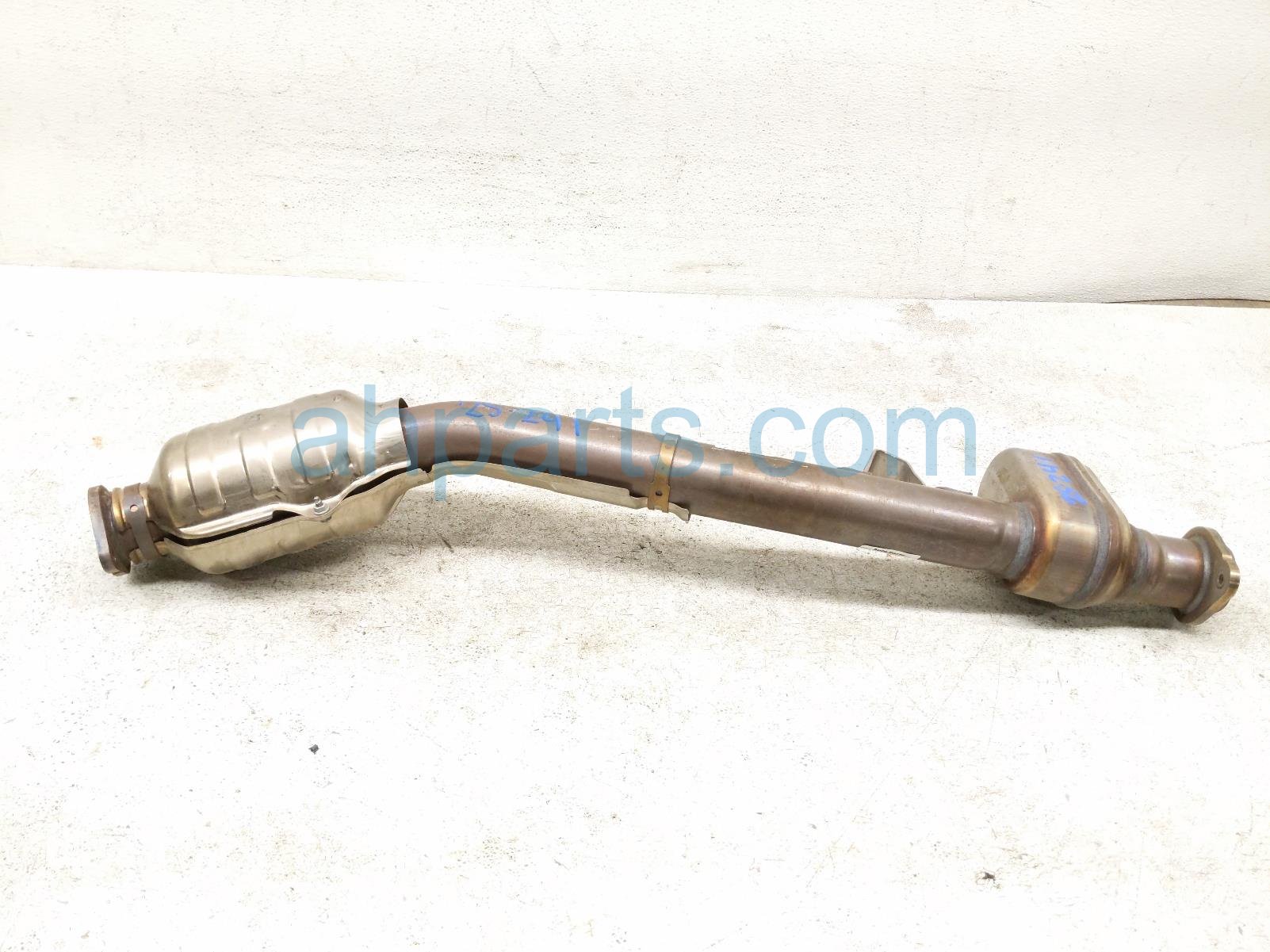 $595 Subaru CENTER EXHAUST CONVERTER ASSY $595 Subaru CENTER EXHAUST CONVERTER ASSY