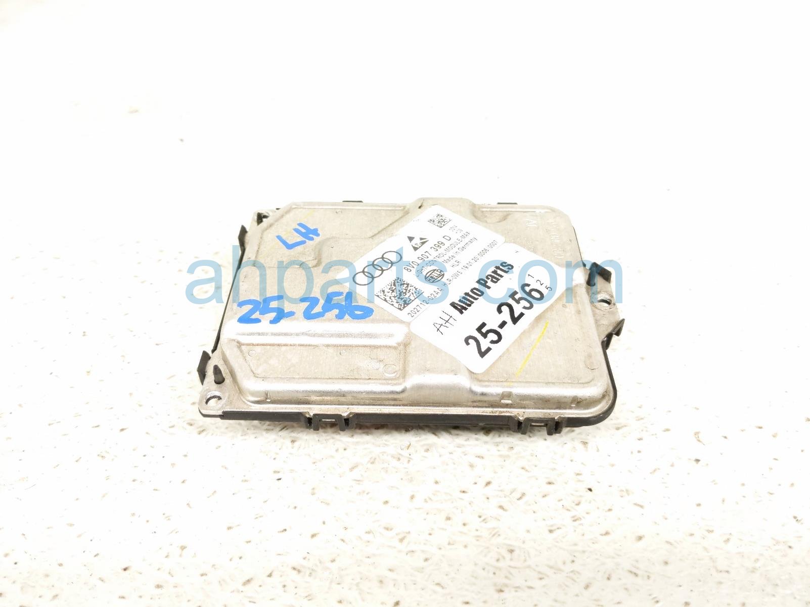 $125 Volkswagen LH HEADLIGHT CONTROL MODULE $125 Volkswagen LH HEADLIGHT CONTROL MODULE