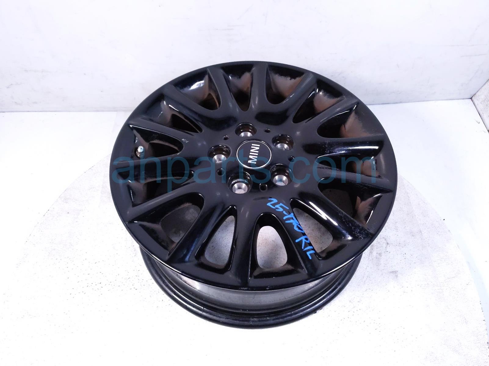 $125 BMW RR/LH WHEEL/RIM $125 BMW RR/LH WHEEL/RIM