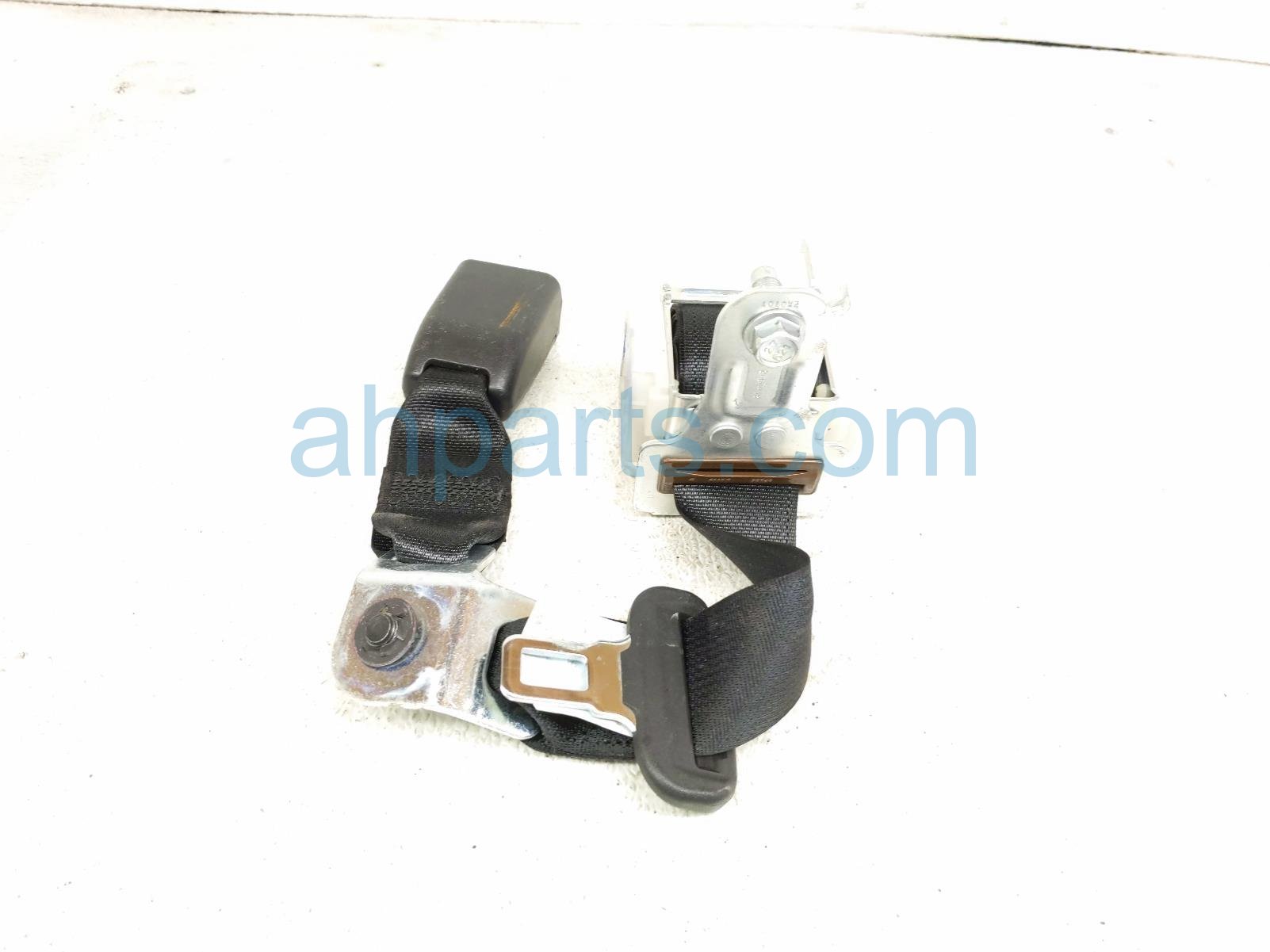 $35 Honda 2ND ROW MID SEAT BELT - BLACK SDN $35 Honda 2ND ROW MID SEAT BELT - BLACK SDN