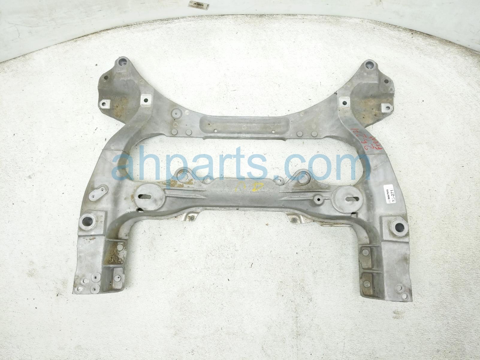 $299 Infiniti FRONT ENGINE SUB FRAME / CRADLE