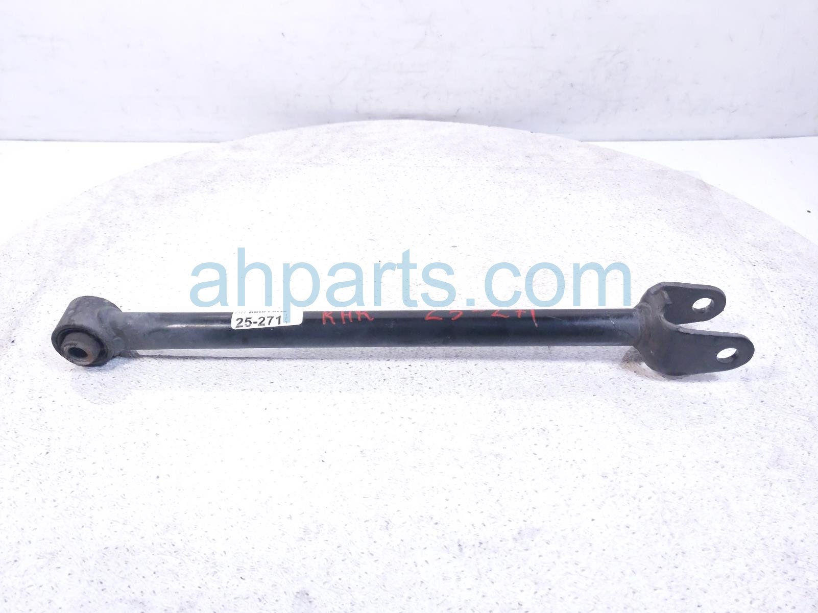 $25 Infiniti RR/RH MAIN CONTROL ARM -