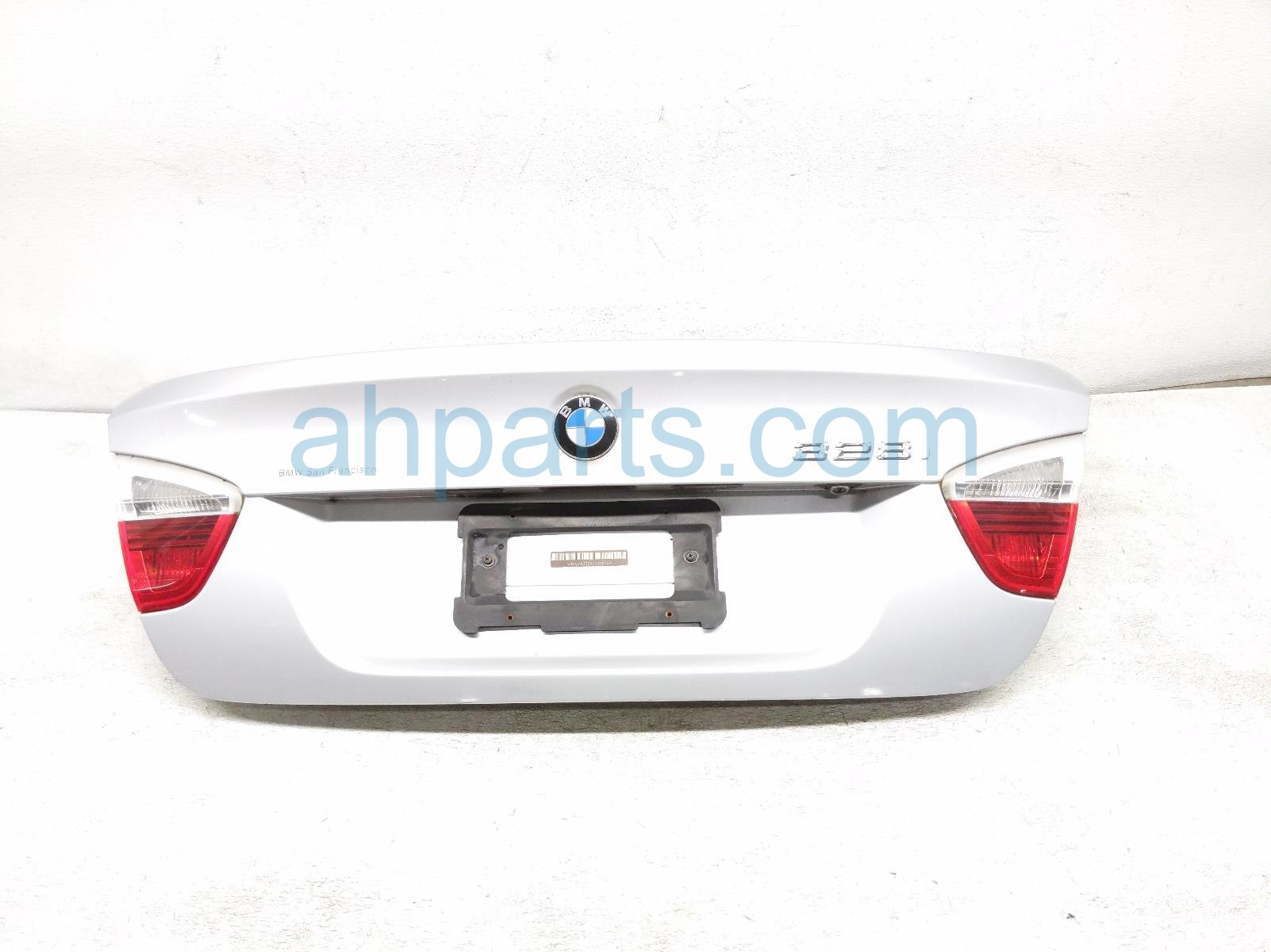 $99 BMW TRUNK / DECKLID - SILVER $99 BMW TRUNK / DECKLID - SILVER