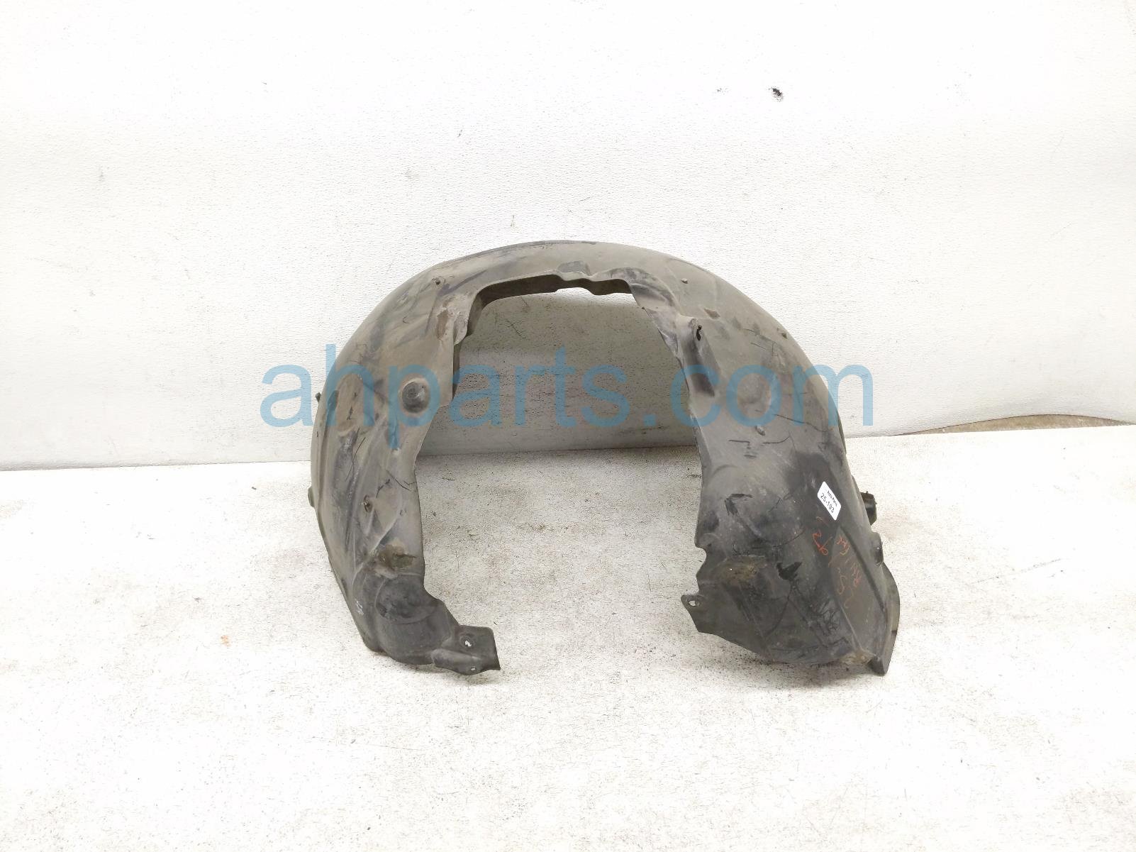 $95 Audi FR/RH INNER FENDER LINER