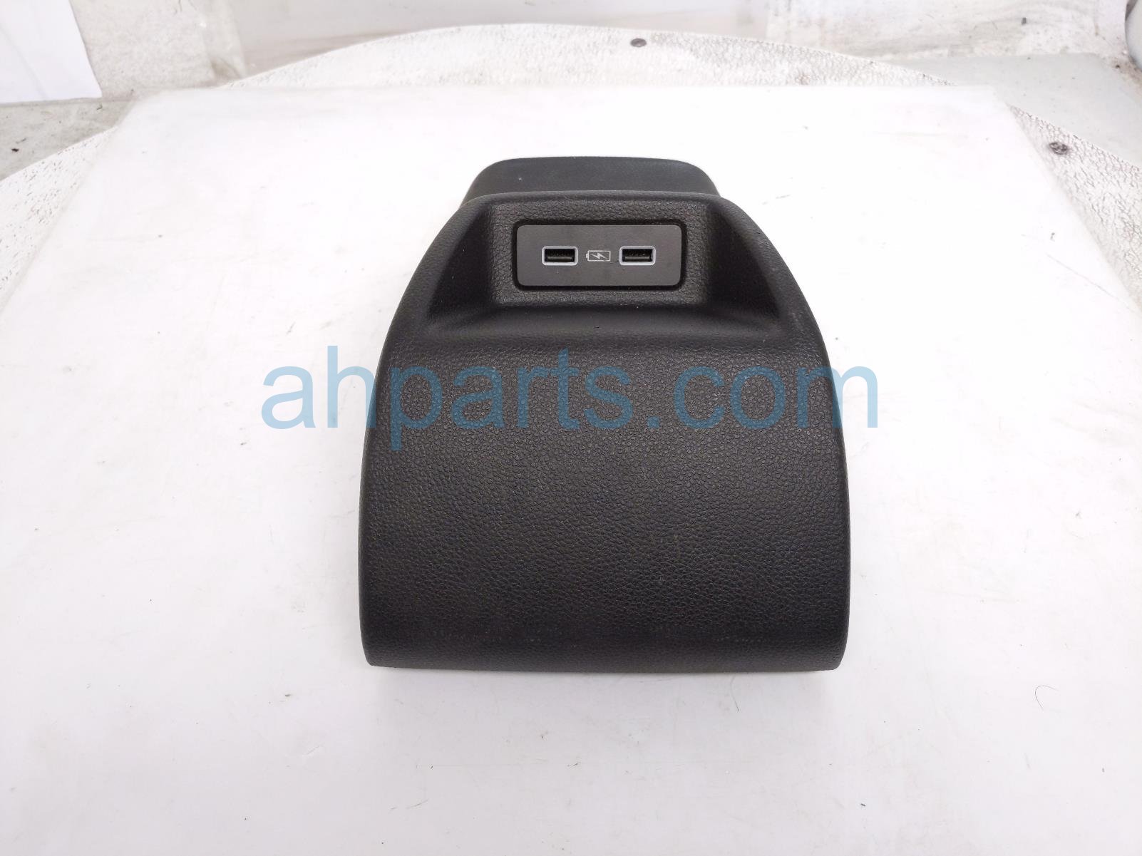 $25 Acura CONSOLE REAR CHARGE PORT W/TRIM