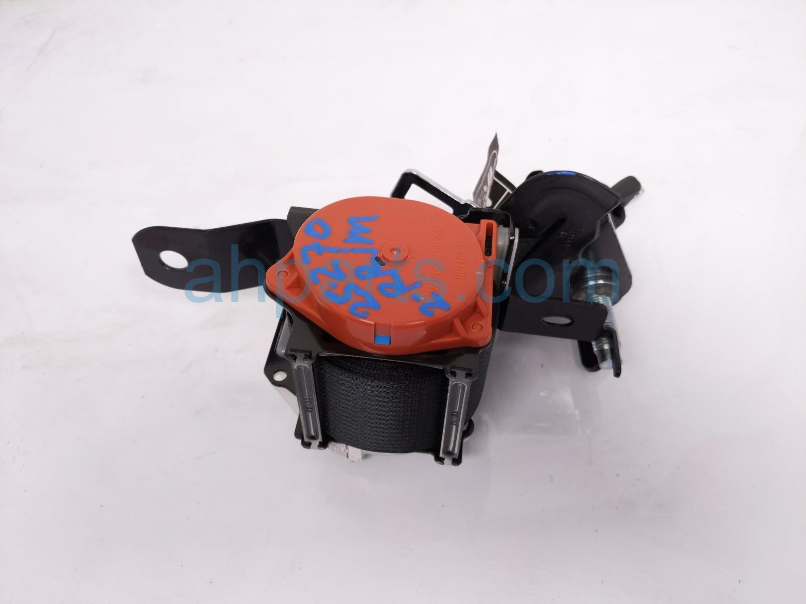 Honda REAR MID SEAT BELT RETRACTOR-BLACK Honda REAR MID SEAT BELT RETRACTOR-BLACK