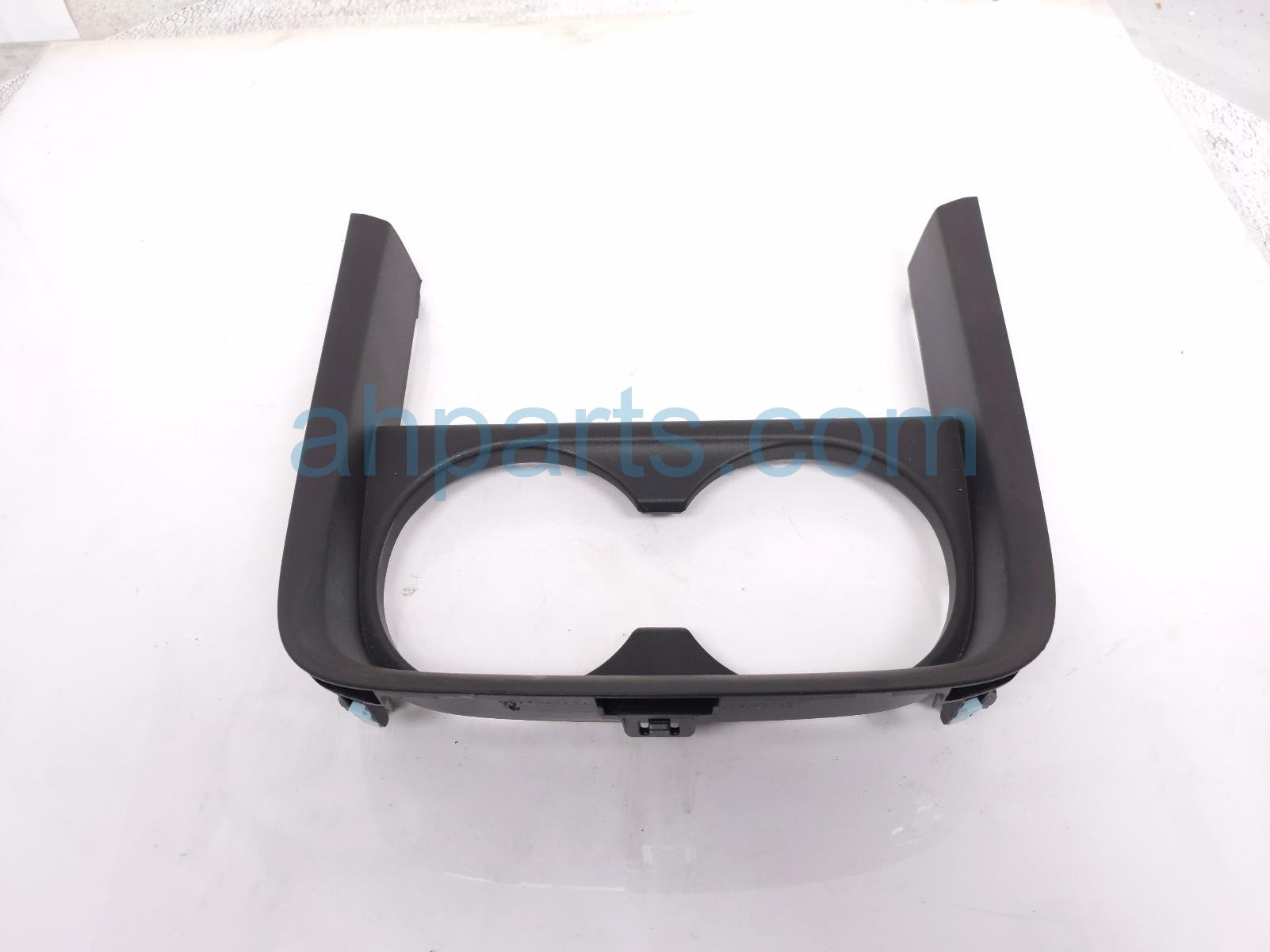 $20 Honda CENTER CONSOLE CUP HOLDER TRIM - BLK $20 Honda CENTER CONSOLE CUP HOLDER TRIM - BLK
