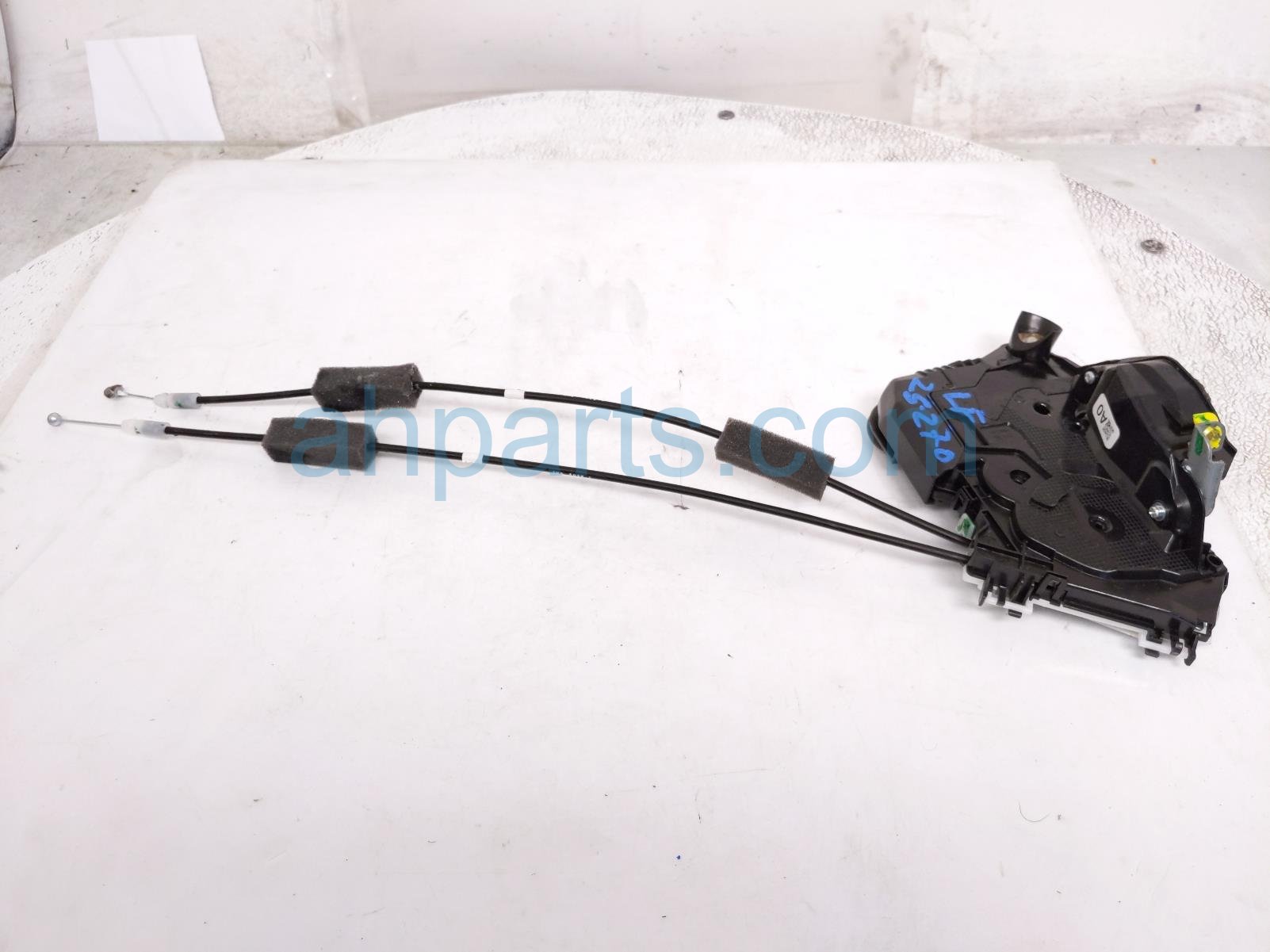 $25 Honda FR/LH DOOR LOCK ACTUATOR W/ CABLES $25 Honda FR/LH DOOR LOCK ACTUATOR W/ CABLES