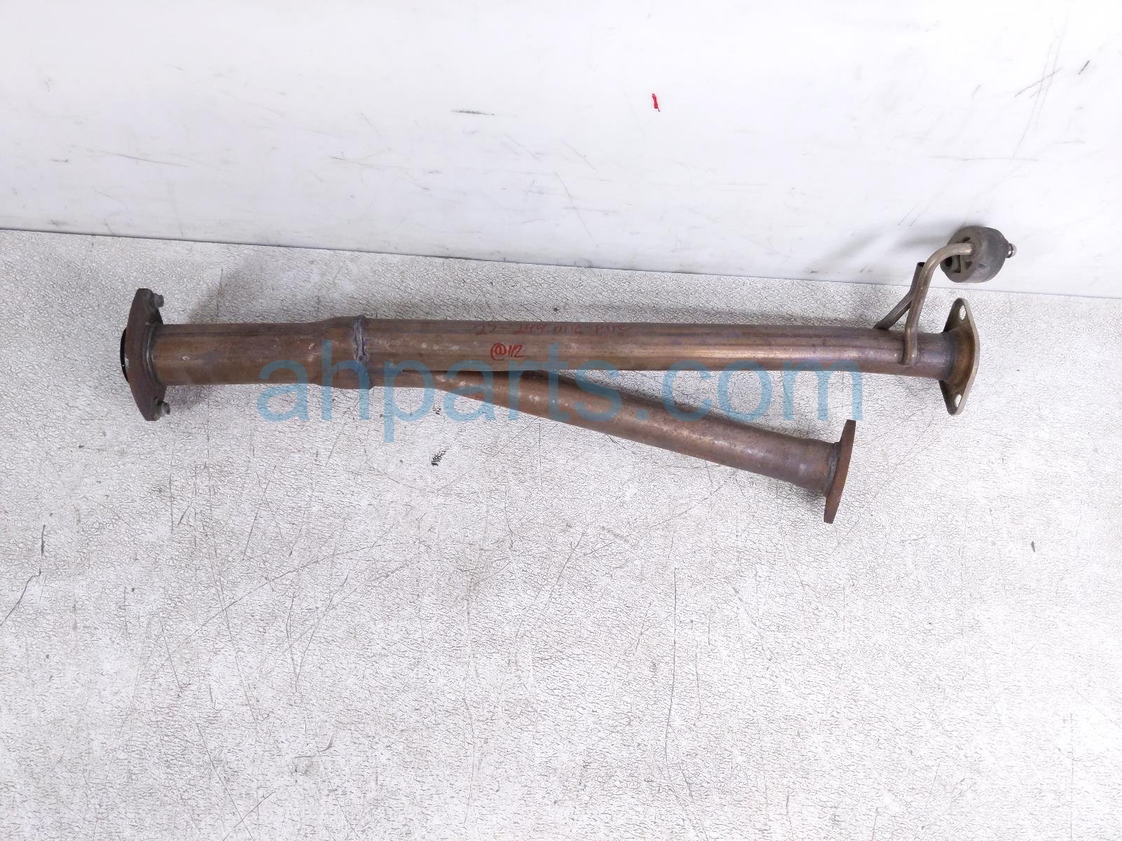$50 Toyota CENTER EXHAUST Y-PIPE - 3.5L 4X4 $50 Toyota CENTER EXHAUST Y-PIPE - 3.5L 4X4