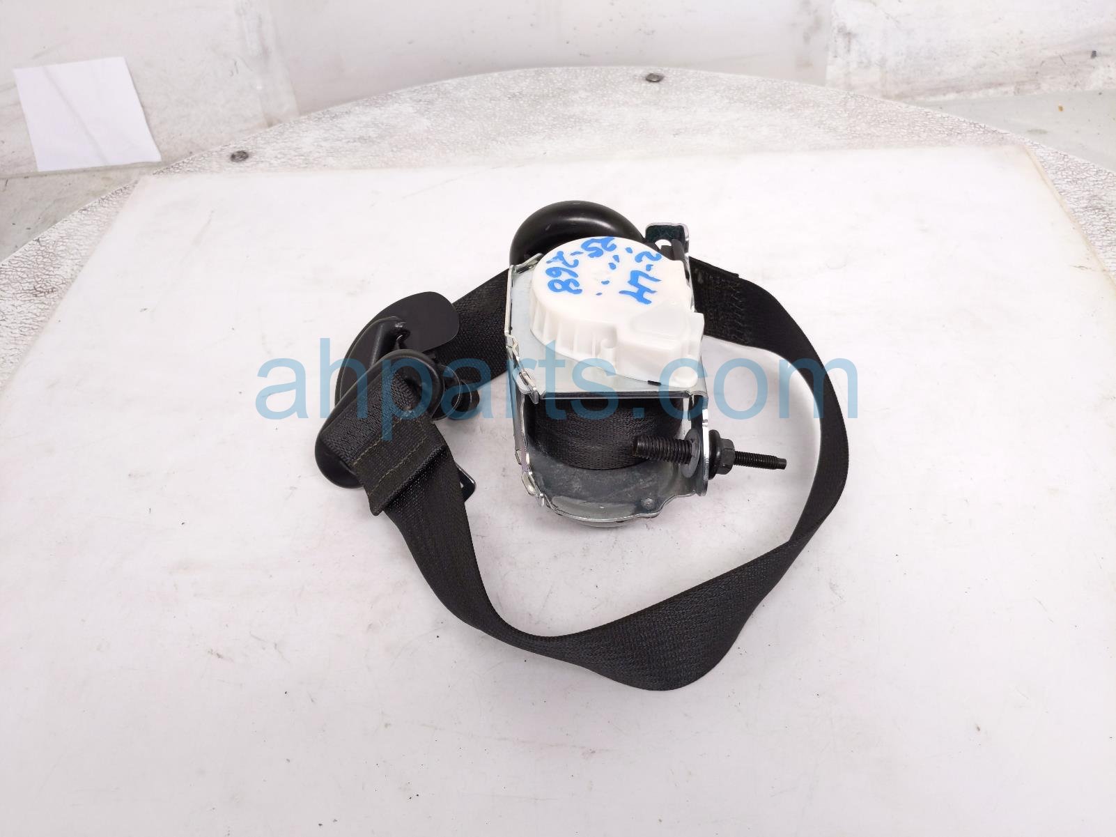 $125 Ford 2RD ROW LH SEAT BELT - BLACK $125 Ford 2RD ROW LH SEAT BELT - BLACK