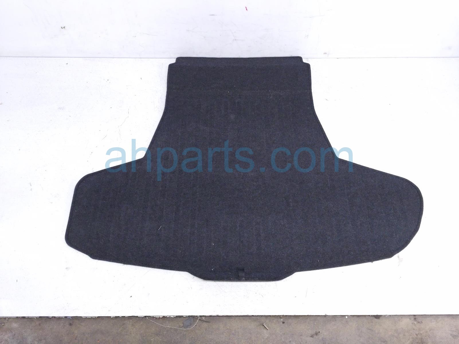 Infiniti TRUNK FLOOR CARPET - BLACK Infiniti TRUNK FLOOR CARPET - BLACK