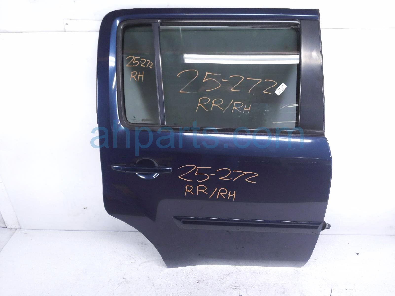 Honda RR/RH DOOR - BLUE - NO INSIDE TRIM Honda RR/RH DOOR - BLUE - NO INSIDE TRIM