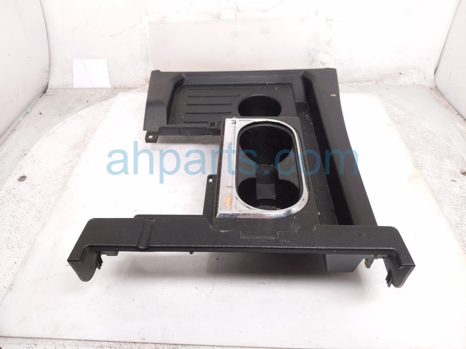 $100 Toyota CENTER CONSOLE TRIM W/CUP HOLDERS $100 Toyota CENTER CONSOLE TRIM W/CUP HOLDERS
