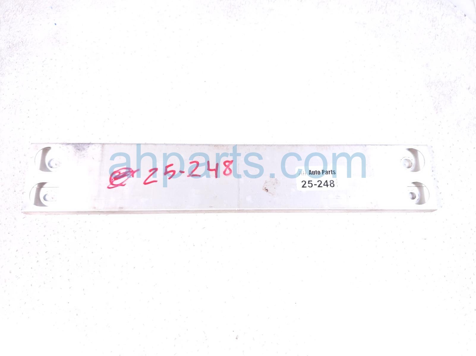 $25 Toyota FR CTR FLOOR BRACE $25 Toyota FR CTR FLOOR BRACE