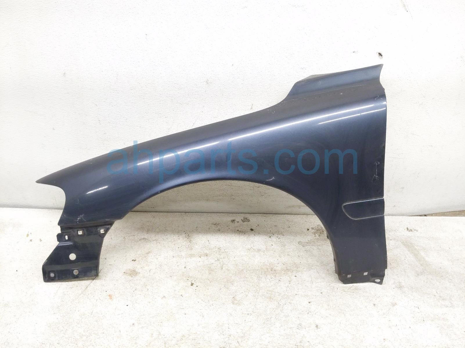 $99 Volvo LH FENDER - BLUE