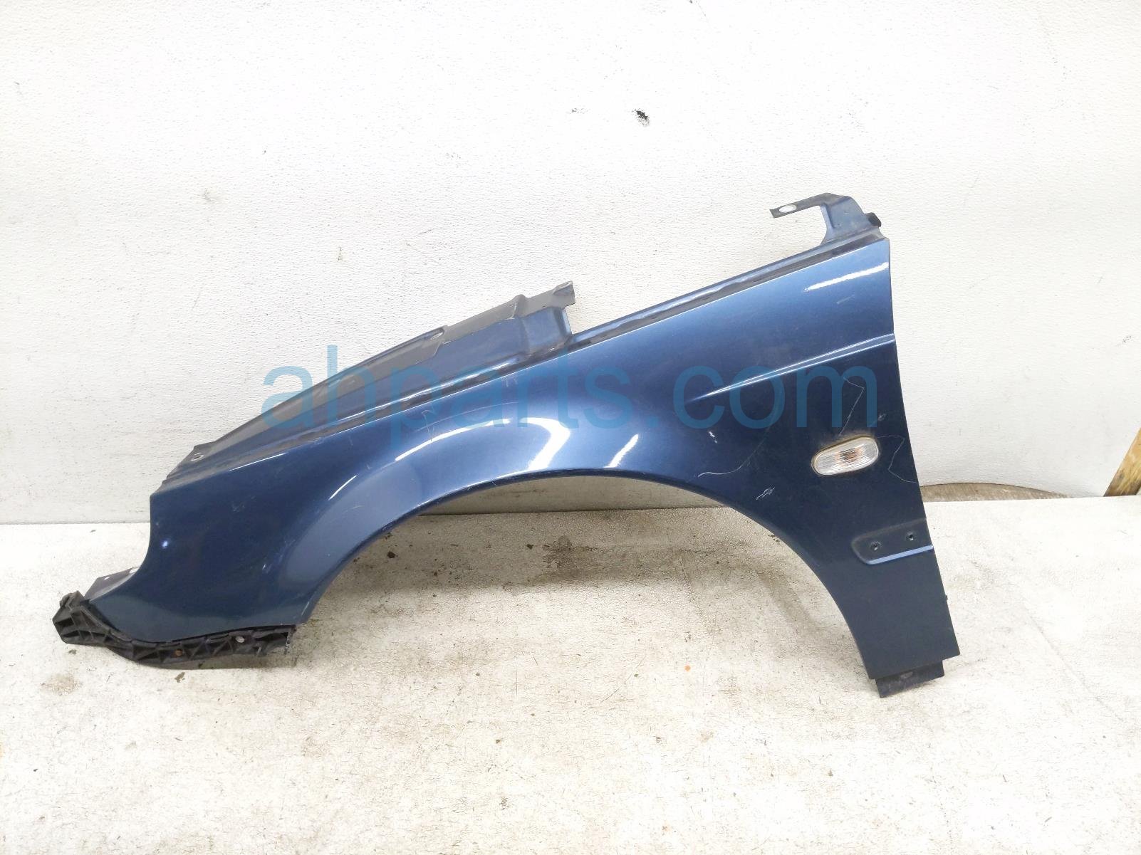 $150 Saab LH FENDER W/ SIDE MARKER - BLUE $150 Saab LH FENDER W/ SIDE MARKER - BLUE