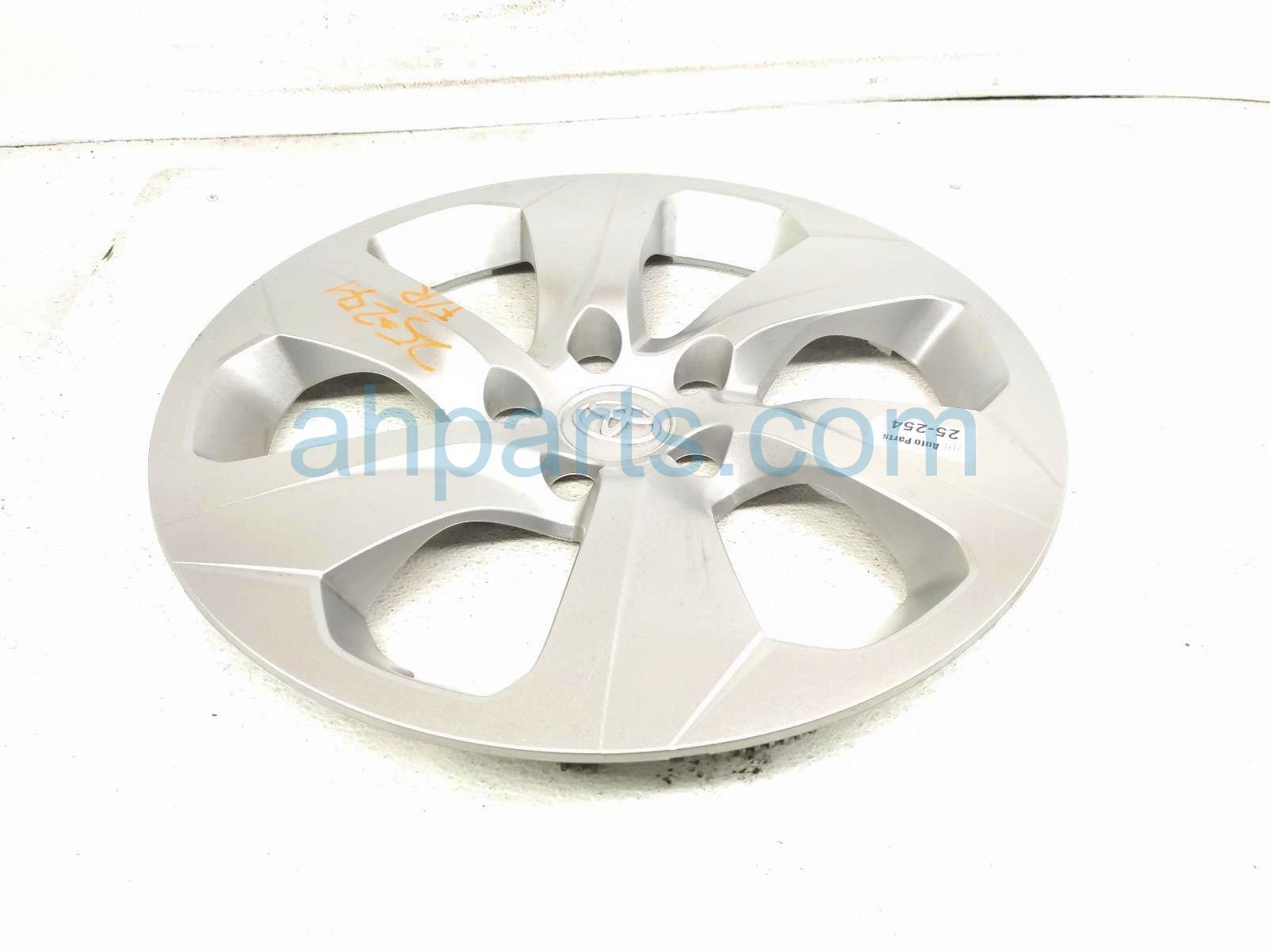 $25 Toyota FR/RH WHEEL COVER CAP $25 Toyota FR/RH WHEEL COVER CAP