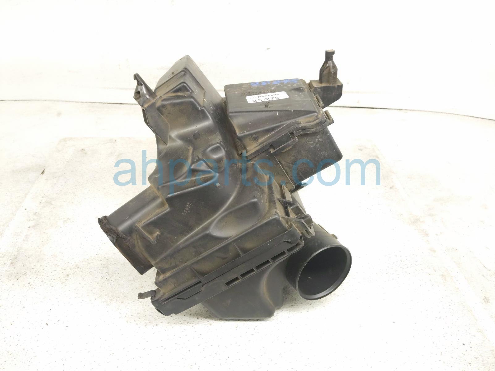 Nissan AIR CLEANER INTAKE BOX Nissan AIR CLEANER INTAKE BOX