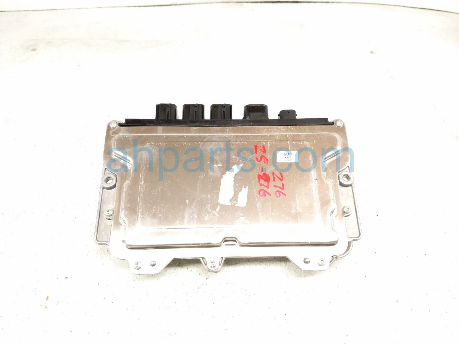 2018 BMW X1 Ecu Control Module / Engine Computer Unit At 12 14 8 674 264 Replacement 2018 BMW X1 Ecu Control Module / Engine Computer Unit At 12 14 8 674 264 Replacement thumbnail