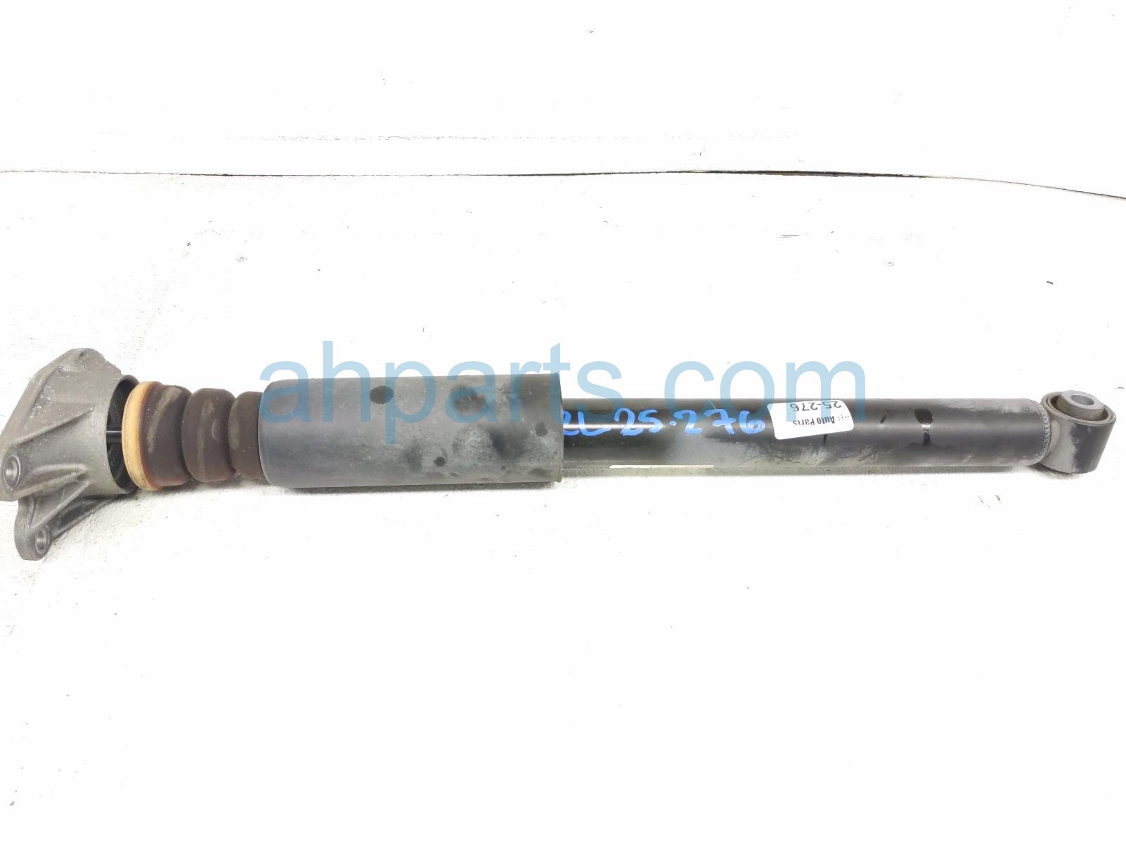 $40 BMW RR/LH SHOCK ABSORBER