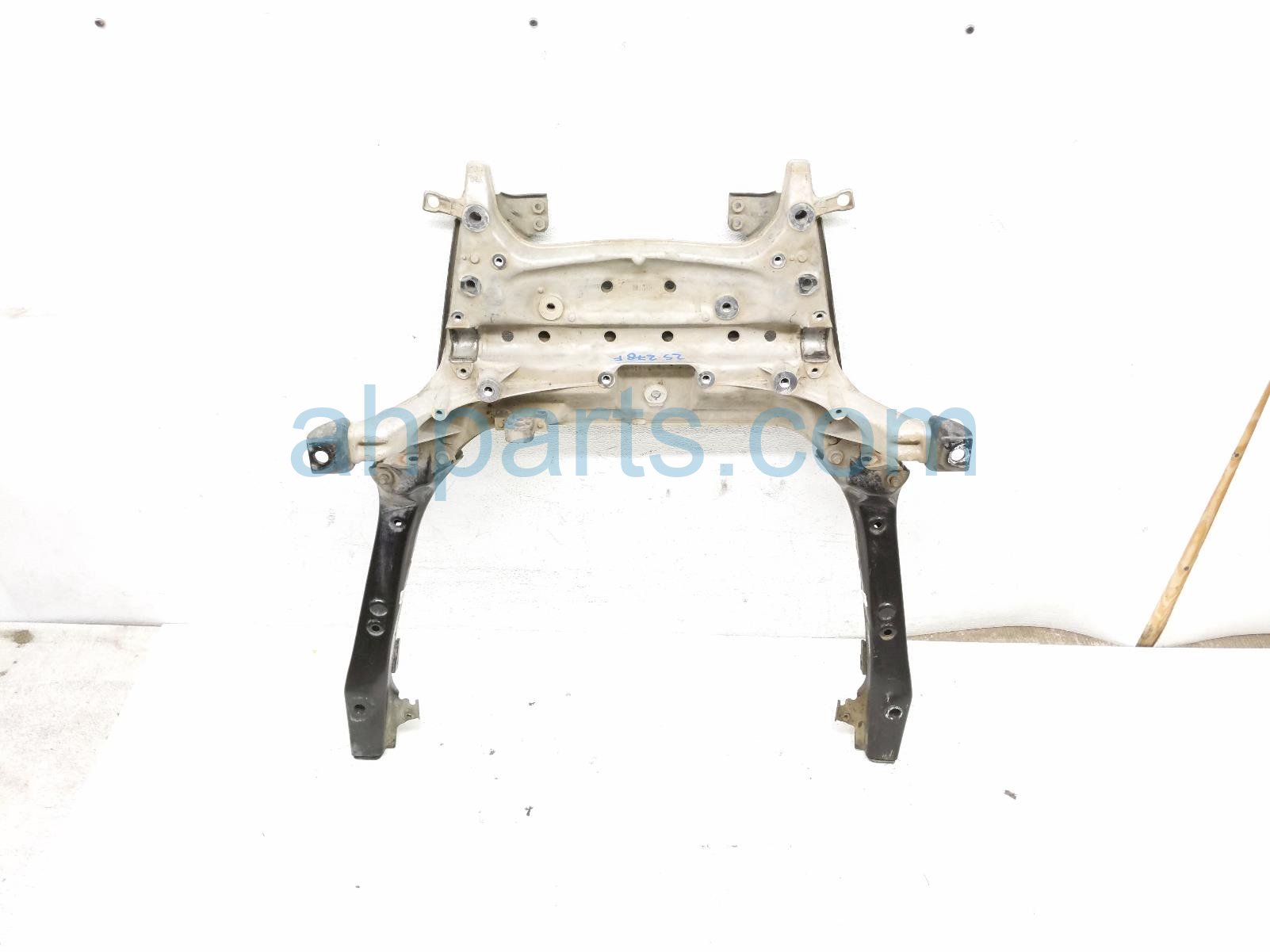 $425 Honda FRONT ENGINE SUB FRAME / CRADLE