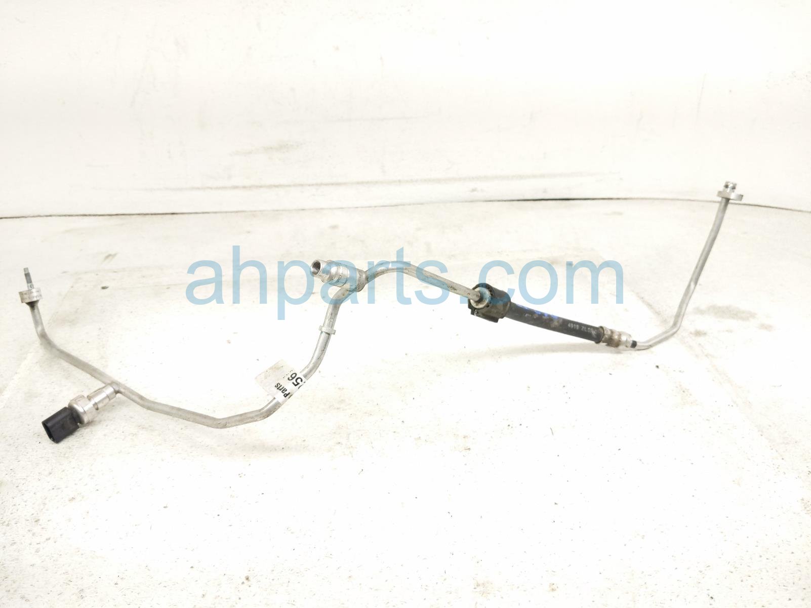 $175 Volkswagen A/C LIQUID LINE ASSY W/SENSOR $175 Volkswagen A/C LIQUID LINE ASSY W/SENSOR