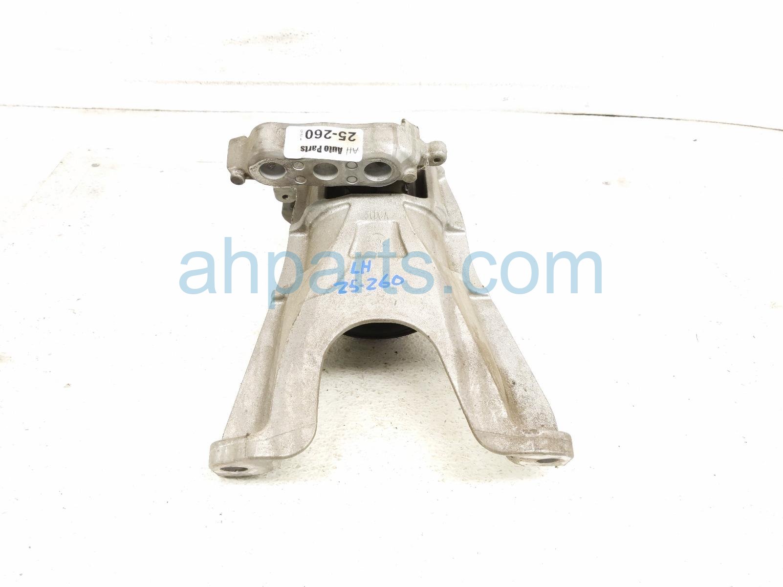 $115 Honda LH SIDE ENGINE MOUNT - 1.5L $115 Honda LH SIDE ENGINE MOUNT - 1.5L