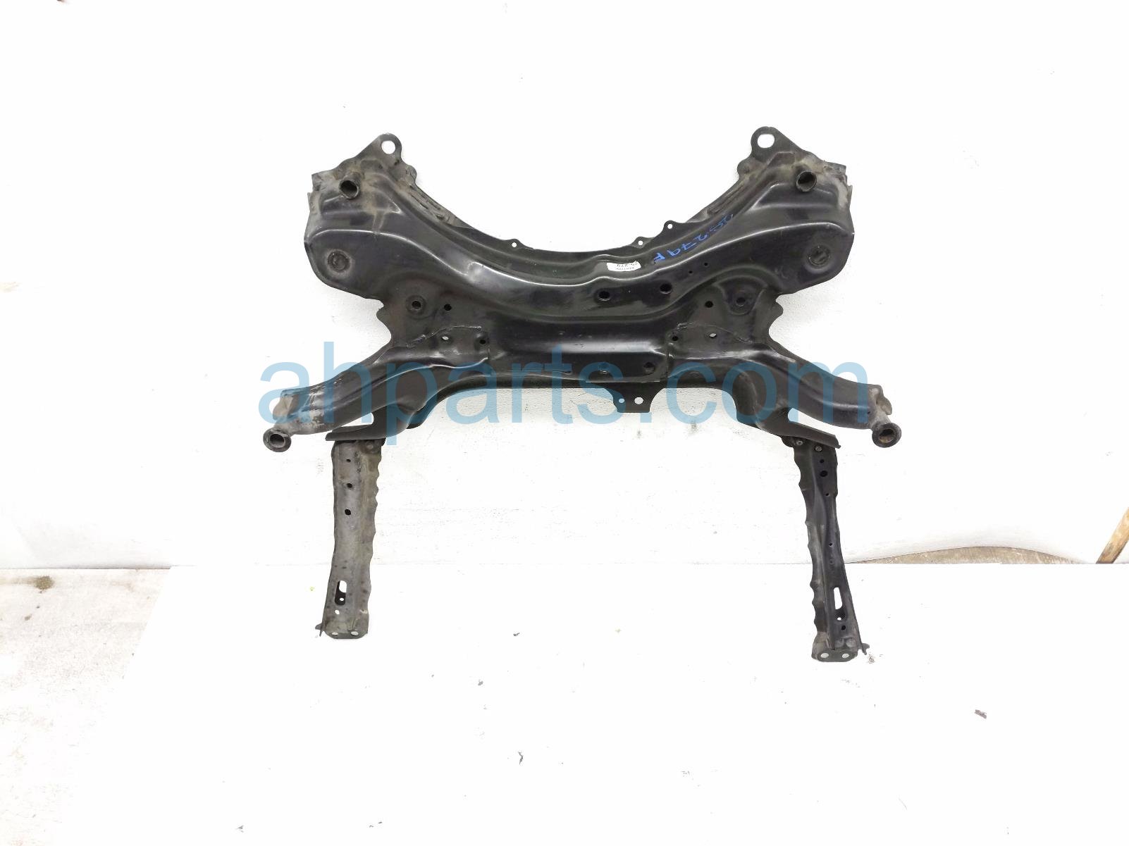 $199 Lexus FRONT ENGINE SUB FRAME / CRADLE $199 Lexus FRONT ENGINE SUB FRAME / CRADLE