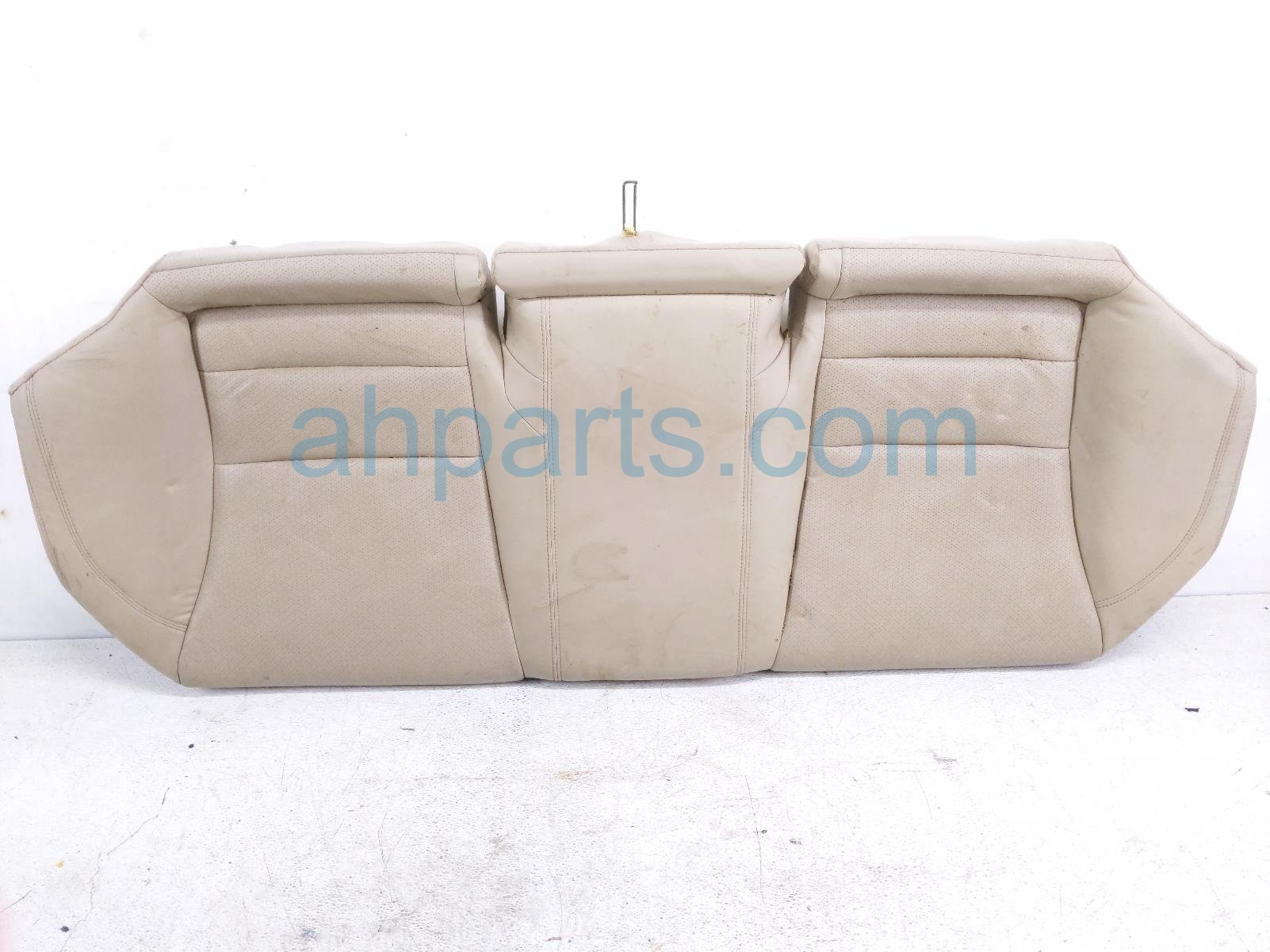 Honda REAR LOWER SEAT CUSHION - TAN LTHR Honda REAR LOWER SEAT CUSHION - TAN LTHR