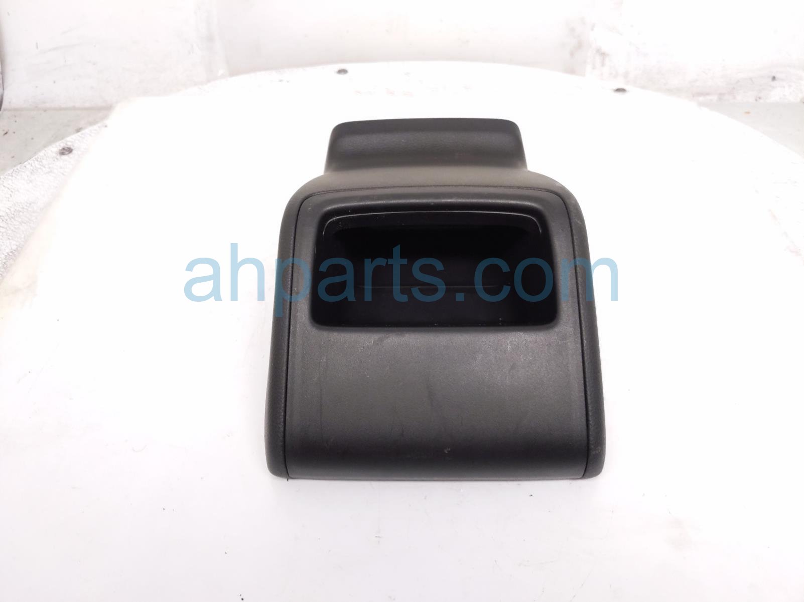 Honda CONSOLE REAR COVER W/AIR VENT Honda CONSOLE REAR COVER W/AIR VENT