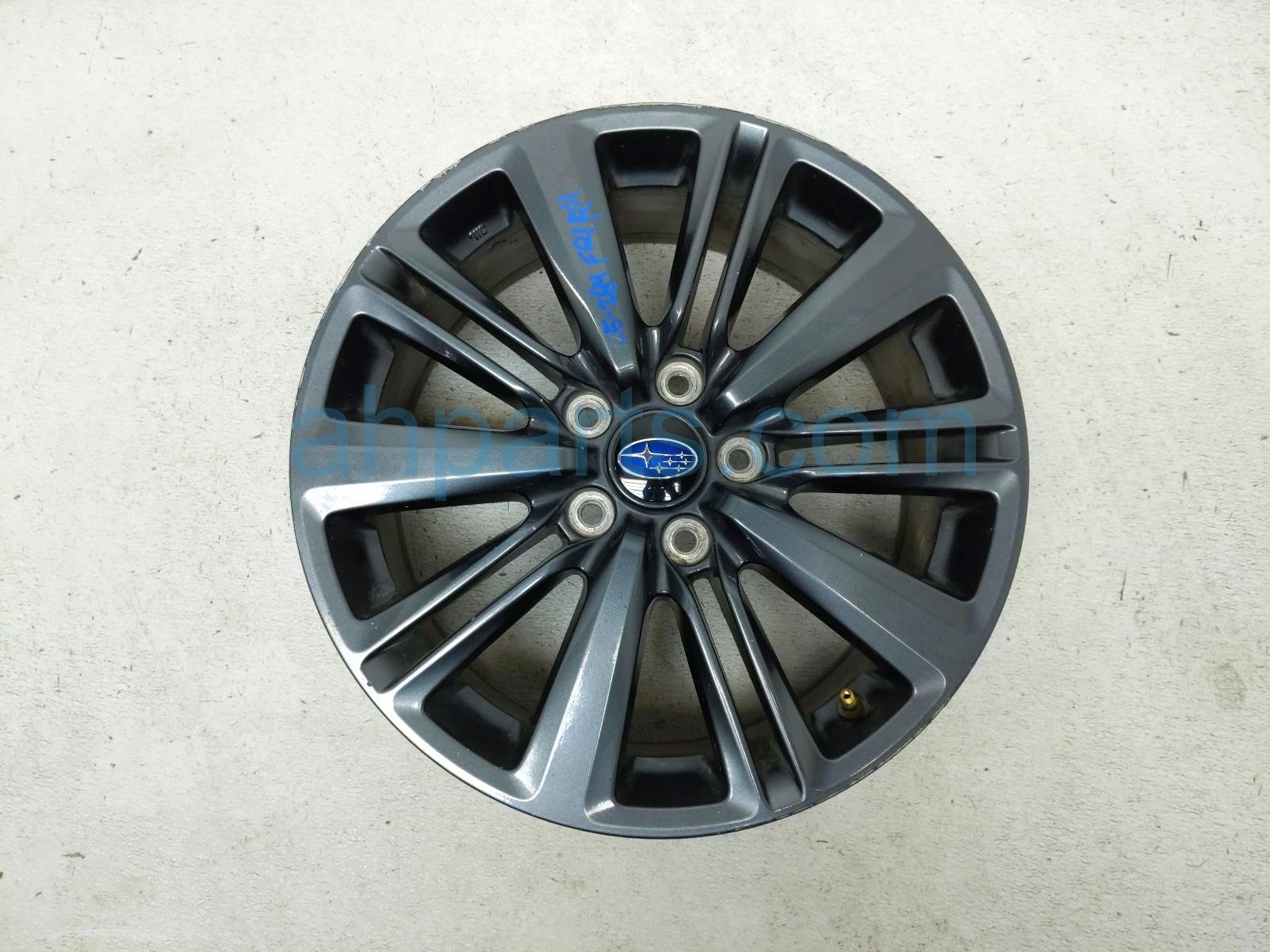 Subaru FR/RH WHEEL / RIM - LIGHT CURB Subaru FR/RH WHEEL / RIM - LIGHT CURB