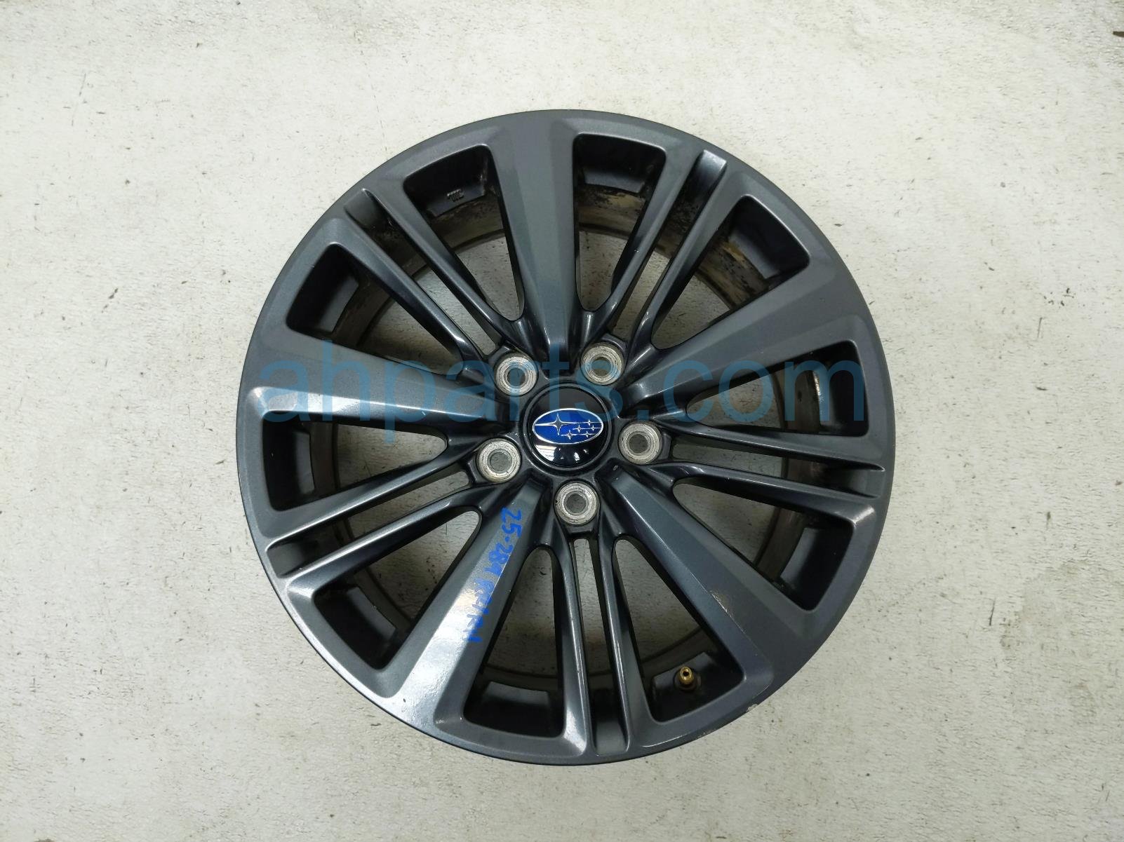 Subaru RR/RH WHEEL / RIM - LIGHT CURB Subaru RR/RH WHEEL / RIM - LIGHT CURB